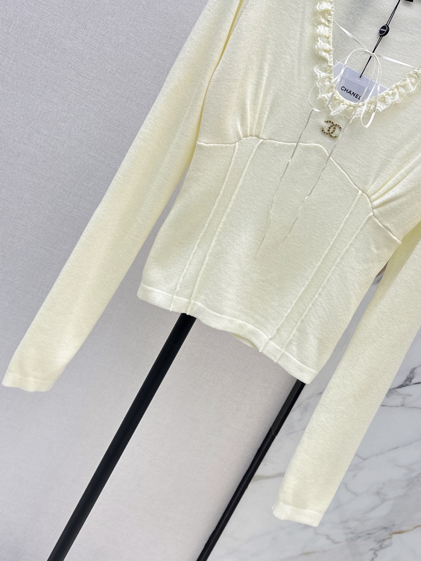 Chan 26fw v-neck knitwear