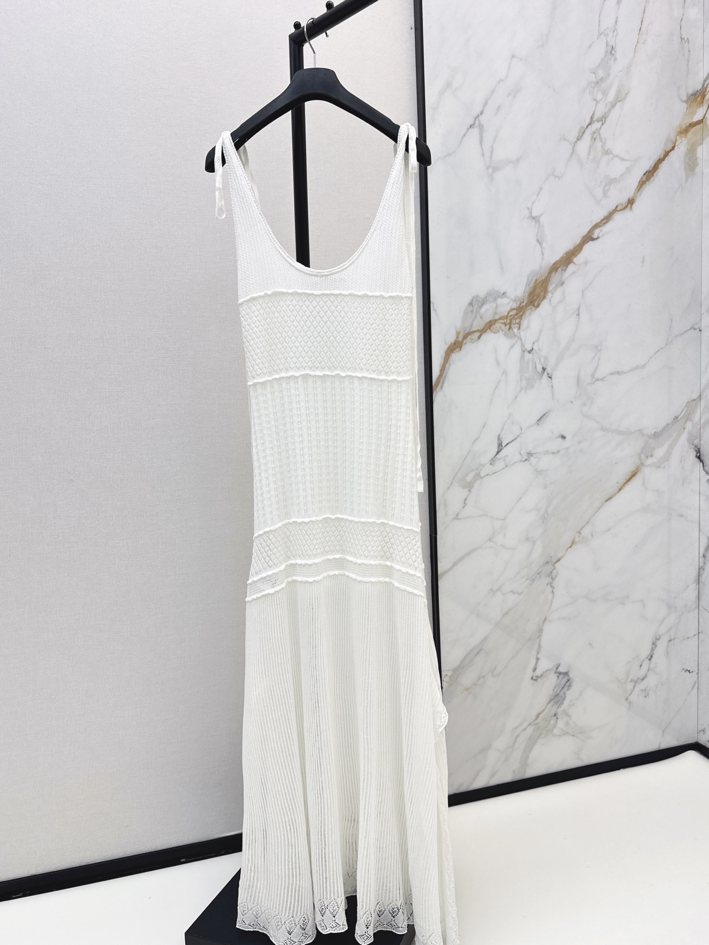 CD 26ss hollow knit slip dress