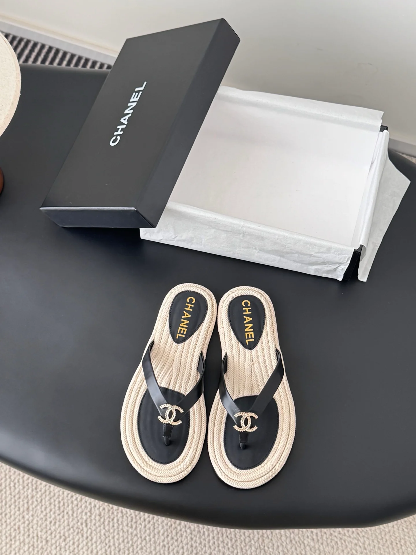 Chan 25K flip-flops