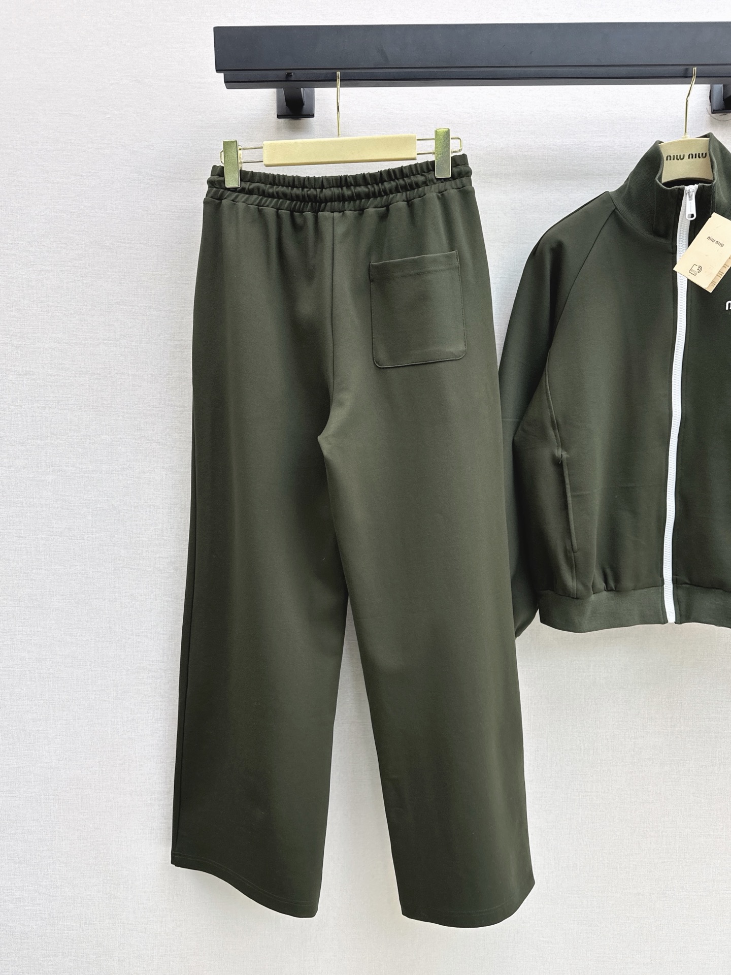Miu 26fw zipper jacket drawstring pants sets