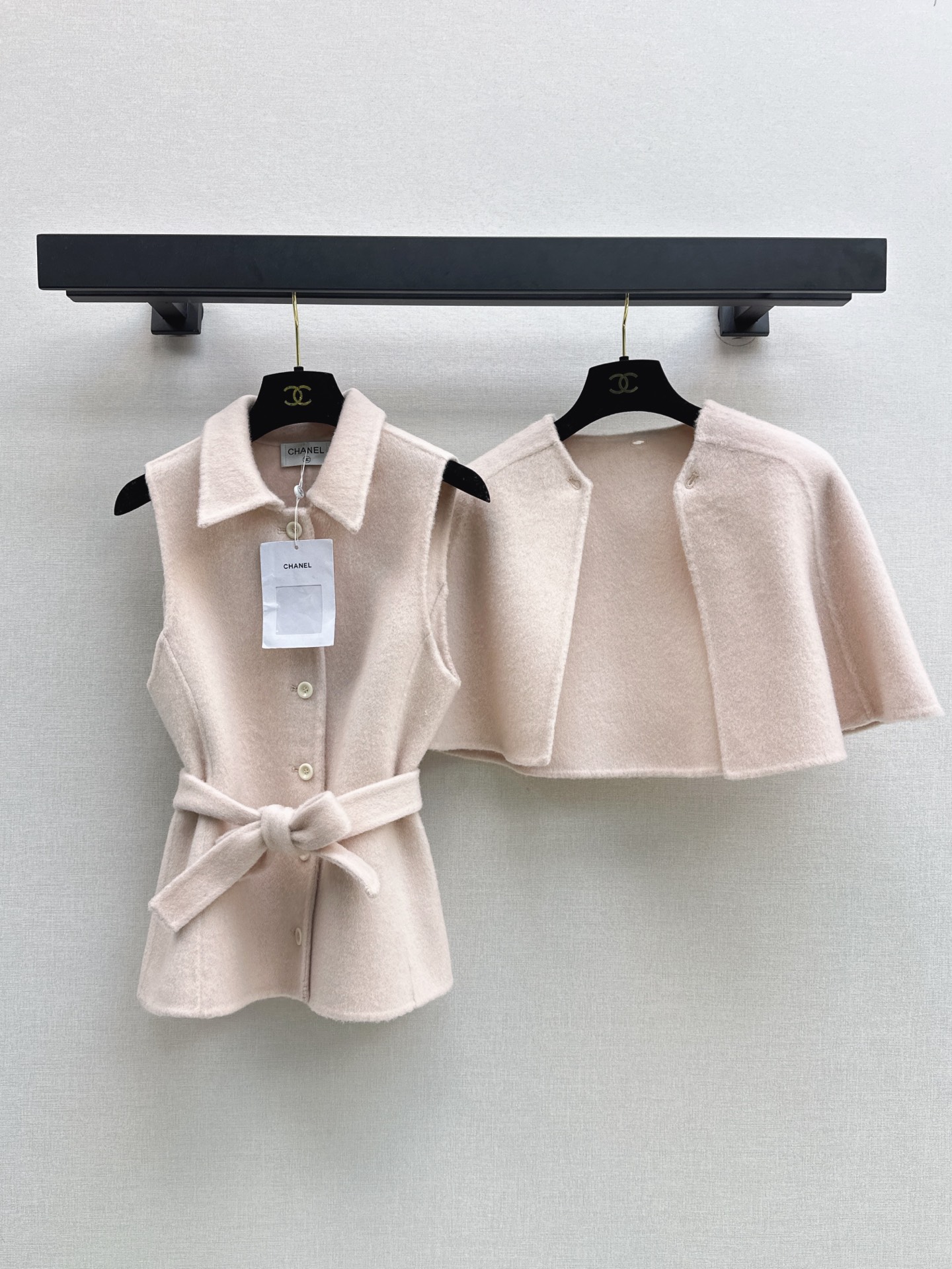 Chan 26fw woolen belted vest cape jacket sets