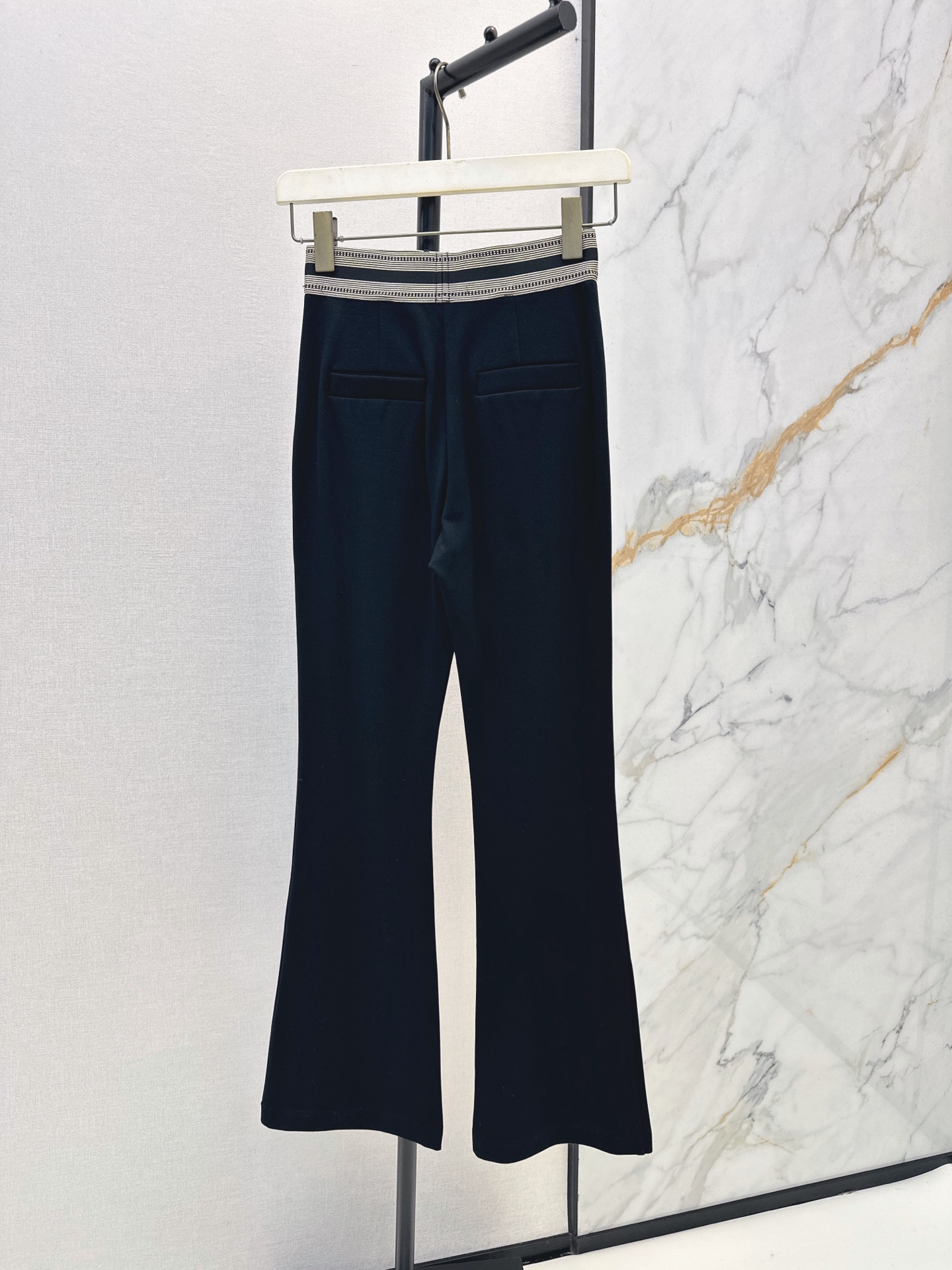 Loe 26fw contrast-stripe waistband flared Pants