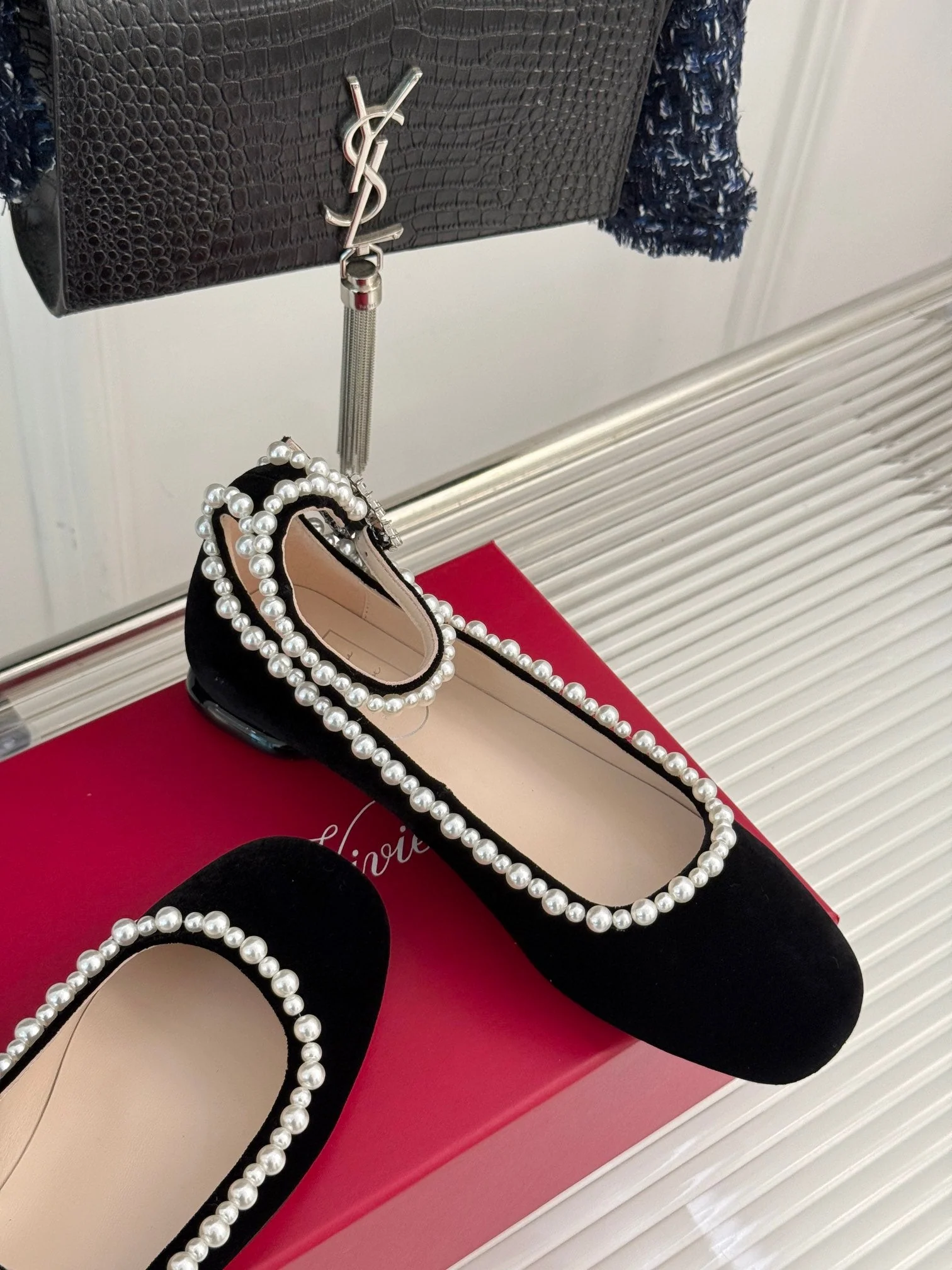 R Vi pearls ballerina shoes