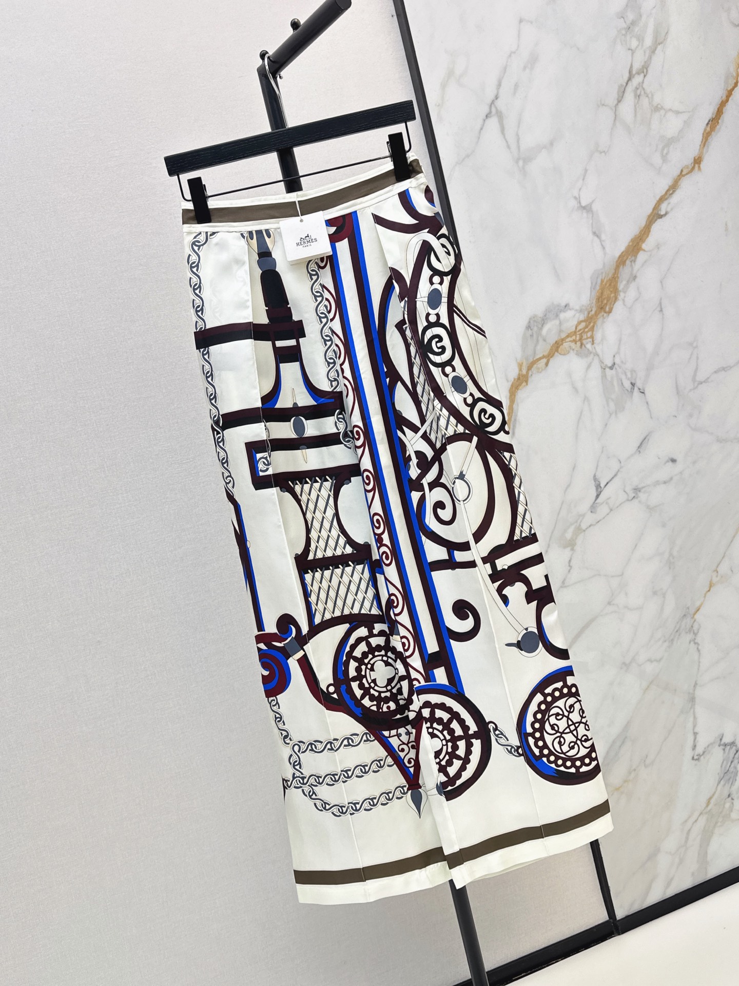 Her 26fw print straight-leg pants