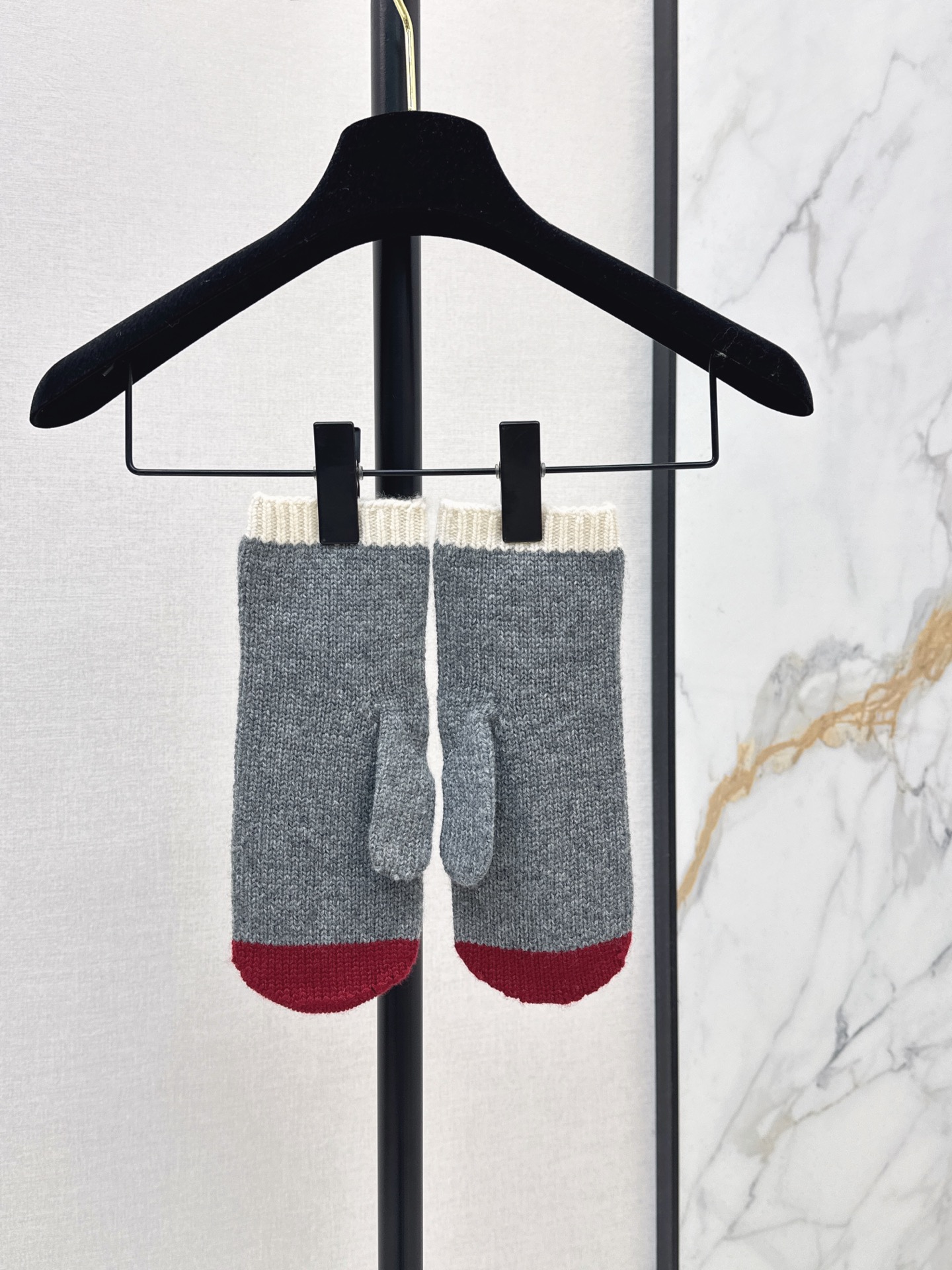 Chan 26fw embroidery knit gloves