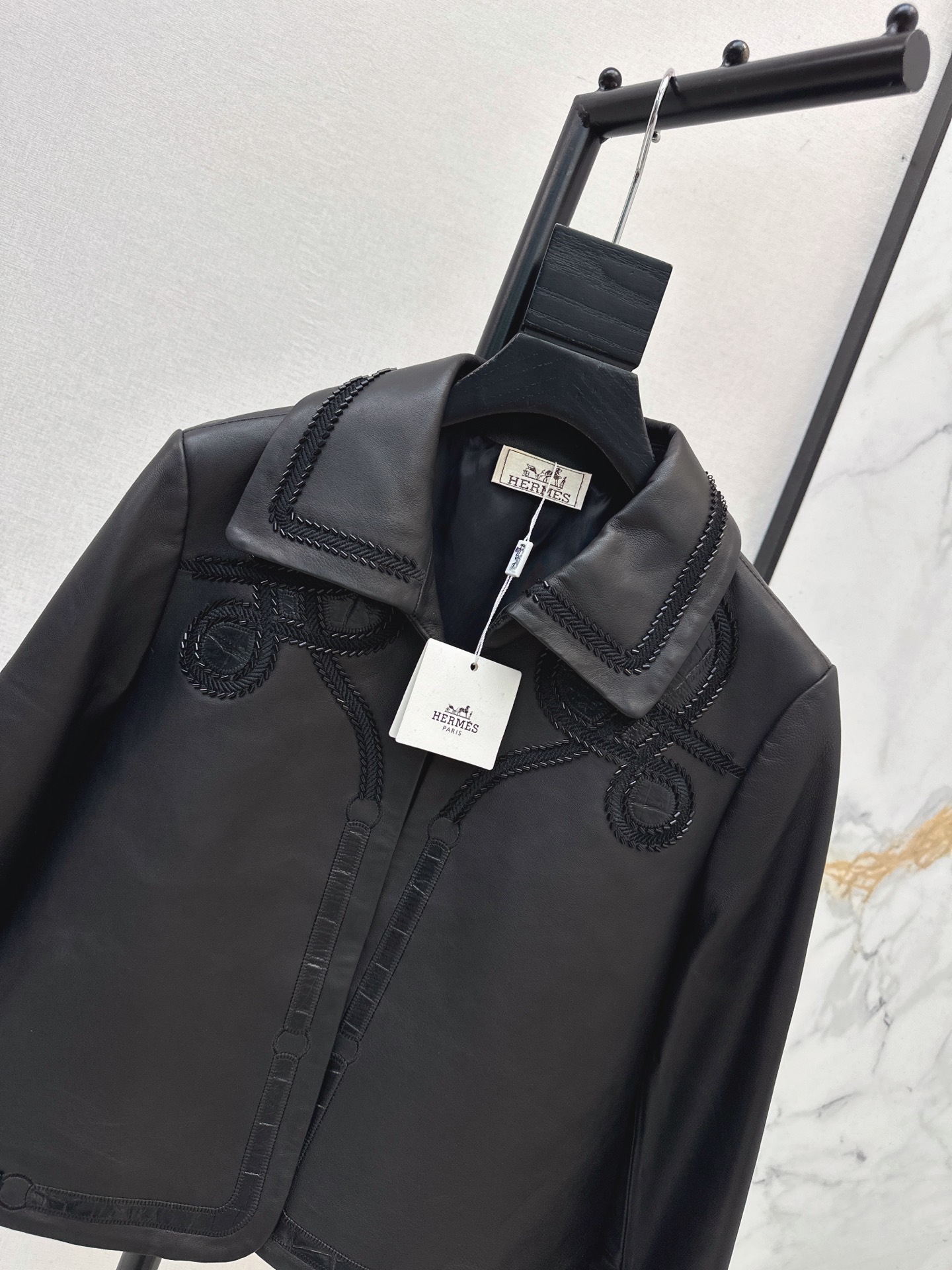 Her 26fw embroidery cropped leather jacket