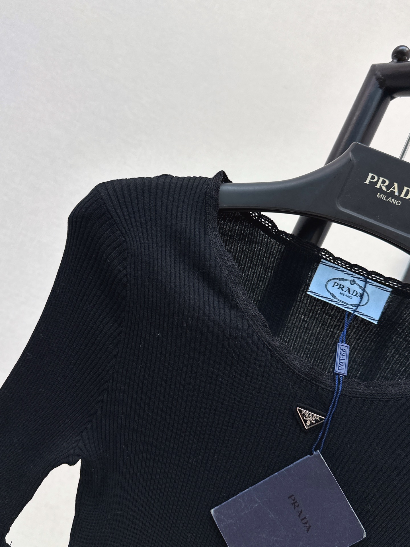 Pra 26fw lace trim knit top