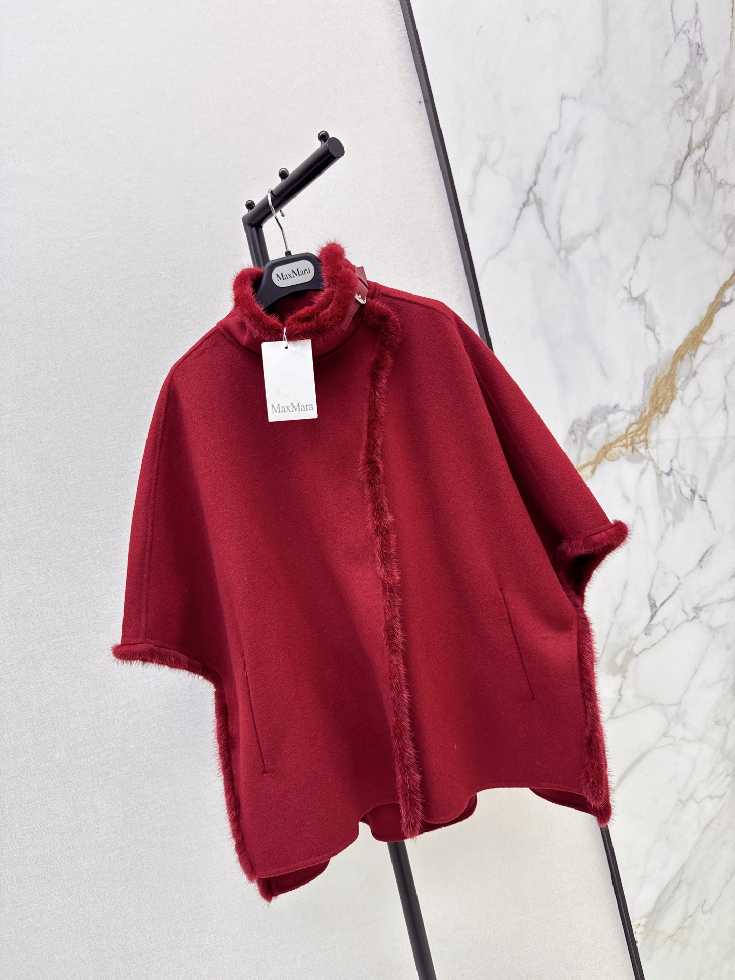 Max 26fw woolen cape jacket