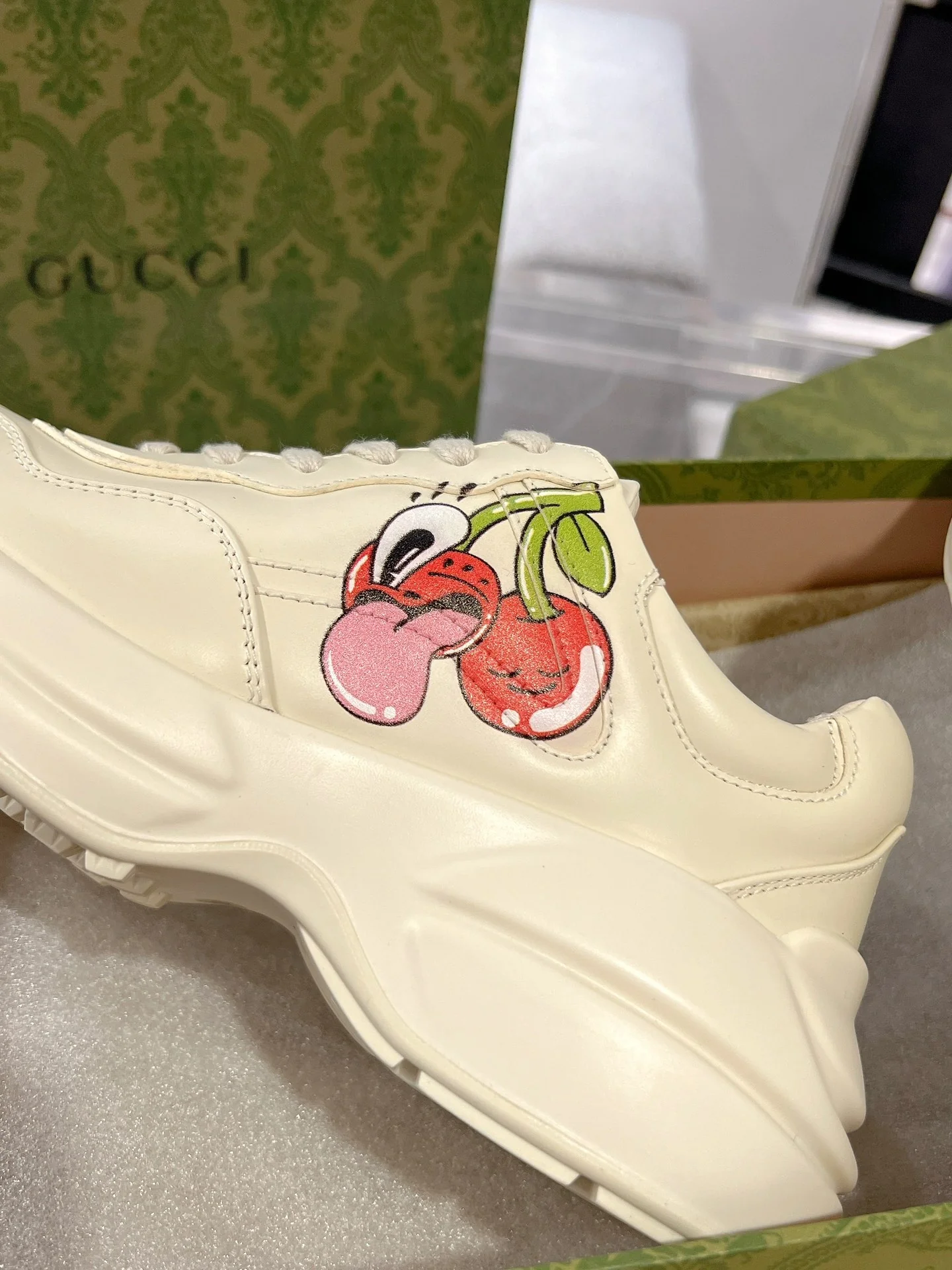 Gucc 25fw dad's shoes