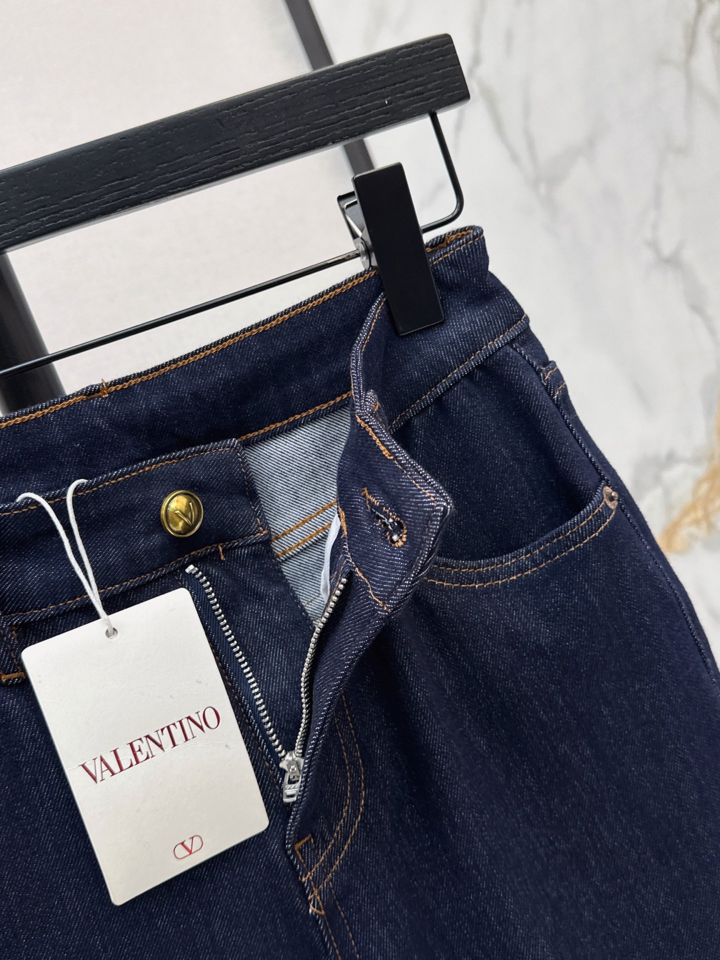 Valen 26fw slim-fit jeans