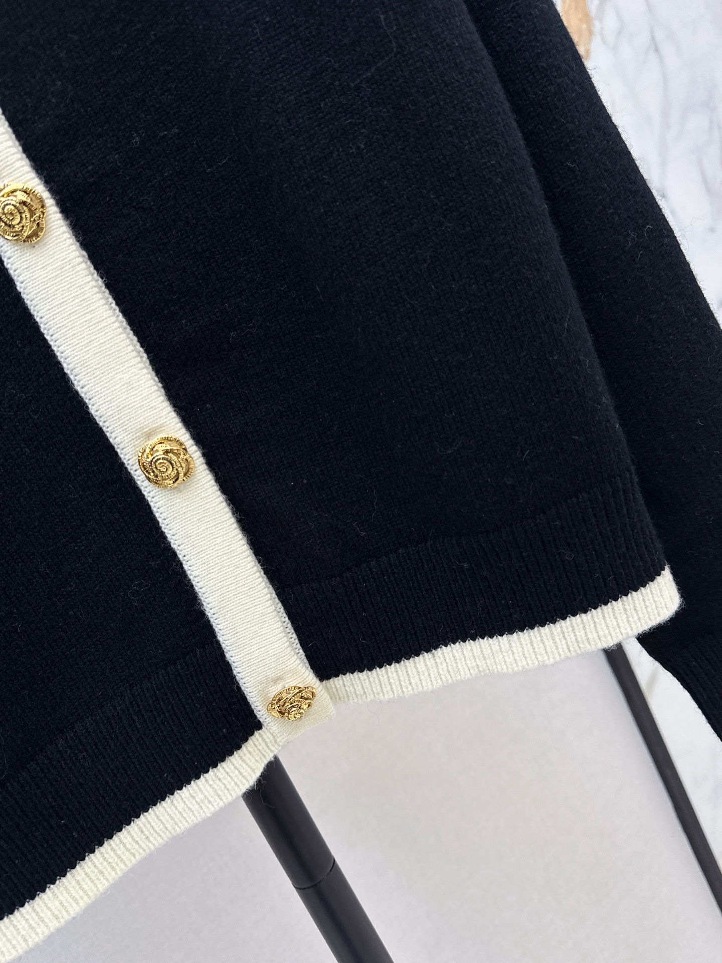 Chan 26fw cashmere knit cardigan