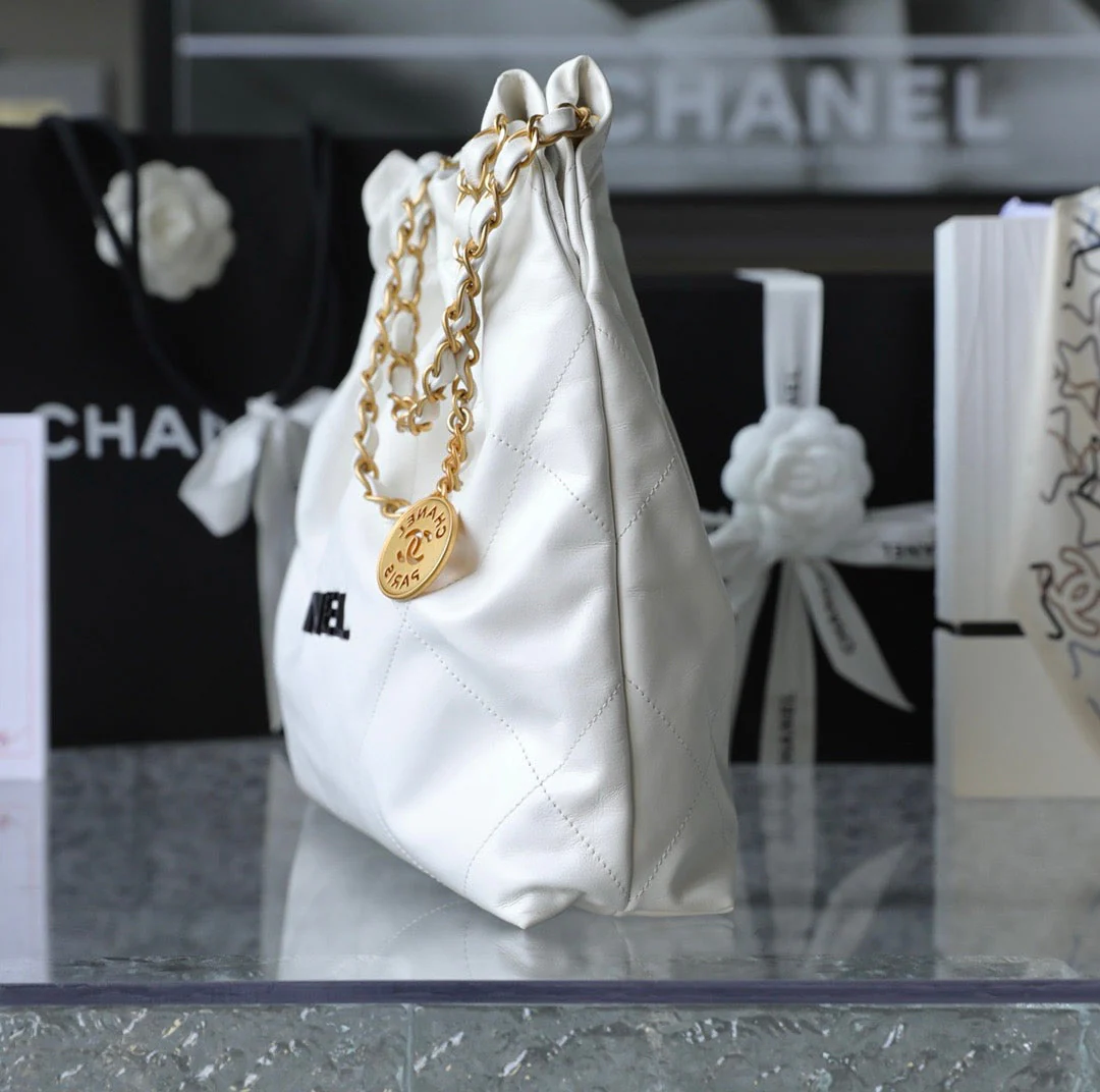 chan 22bag white