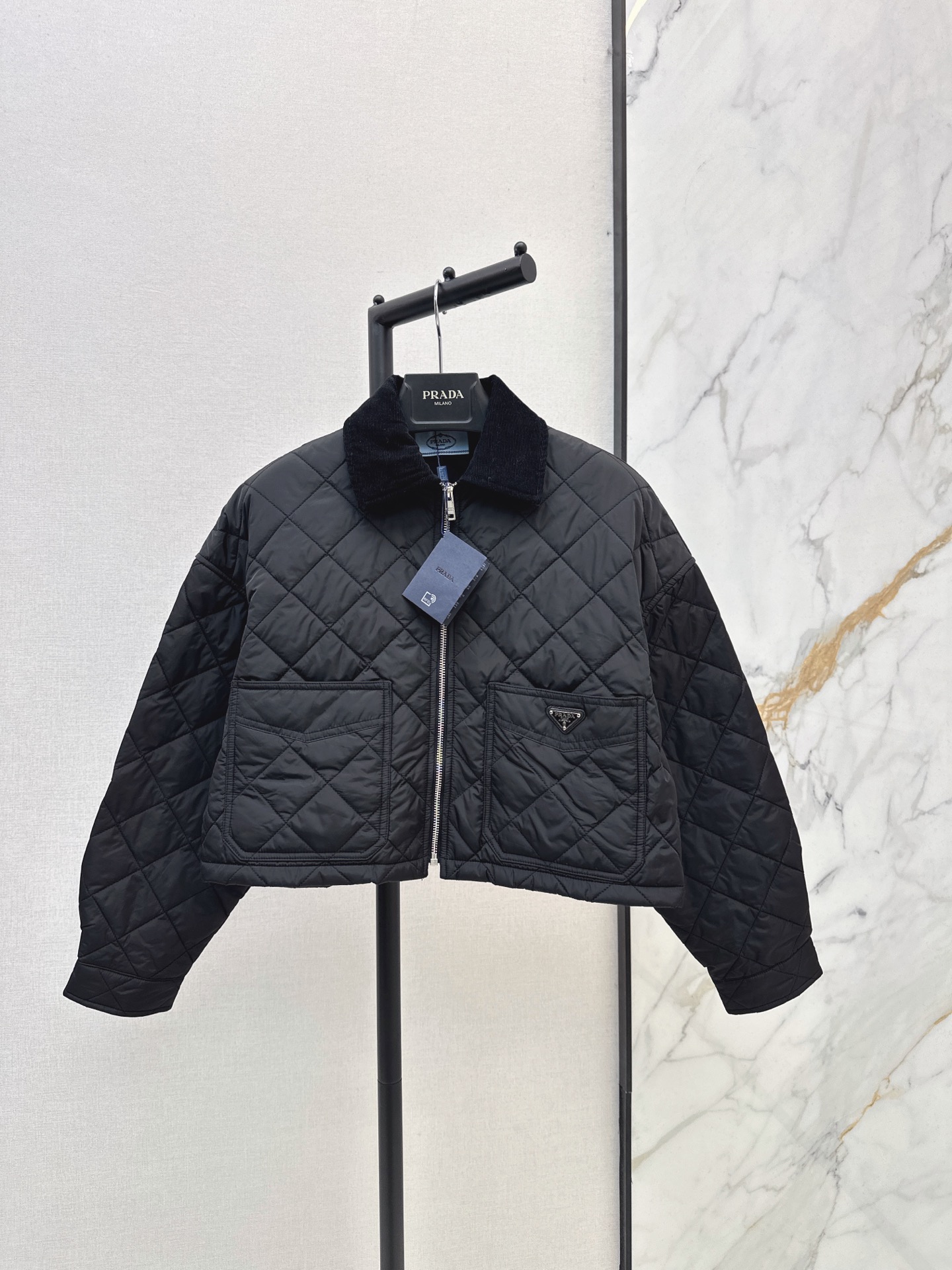Pra 26fw cropped padded jacket