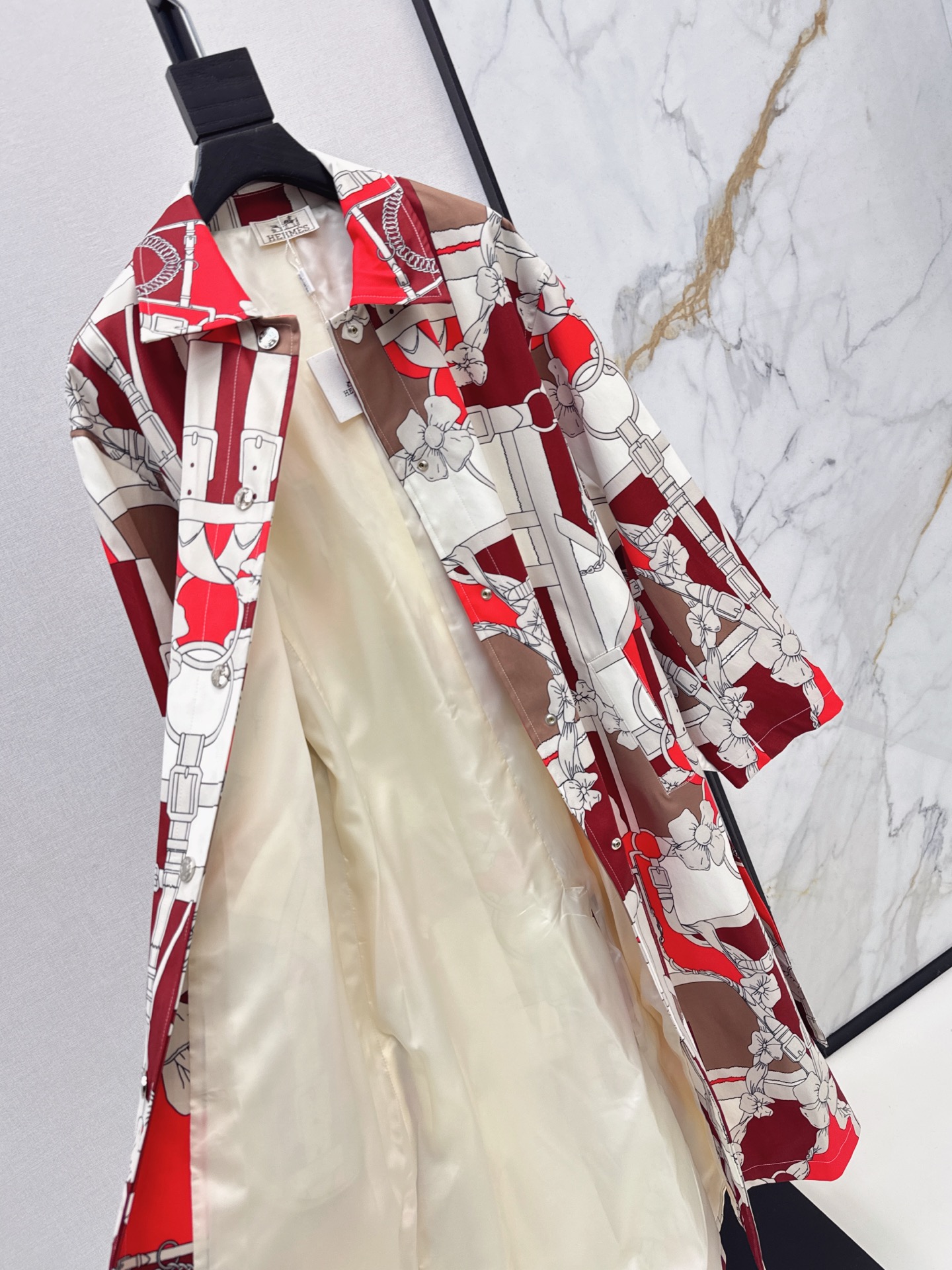 Her 26fw print trench coats