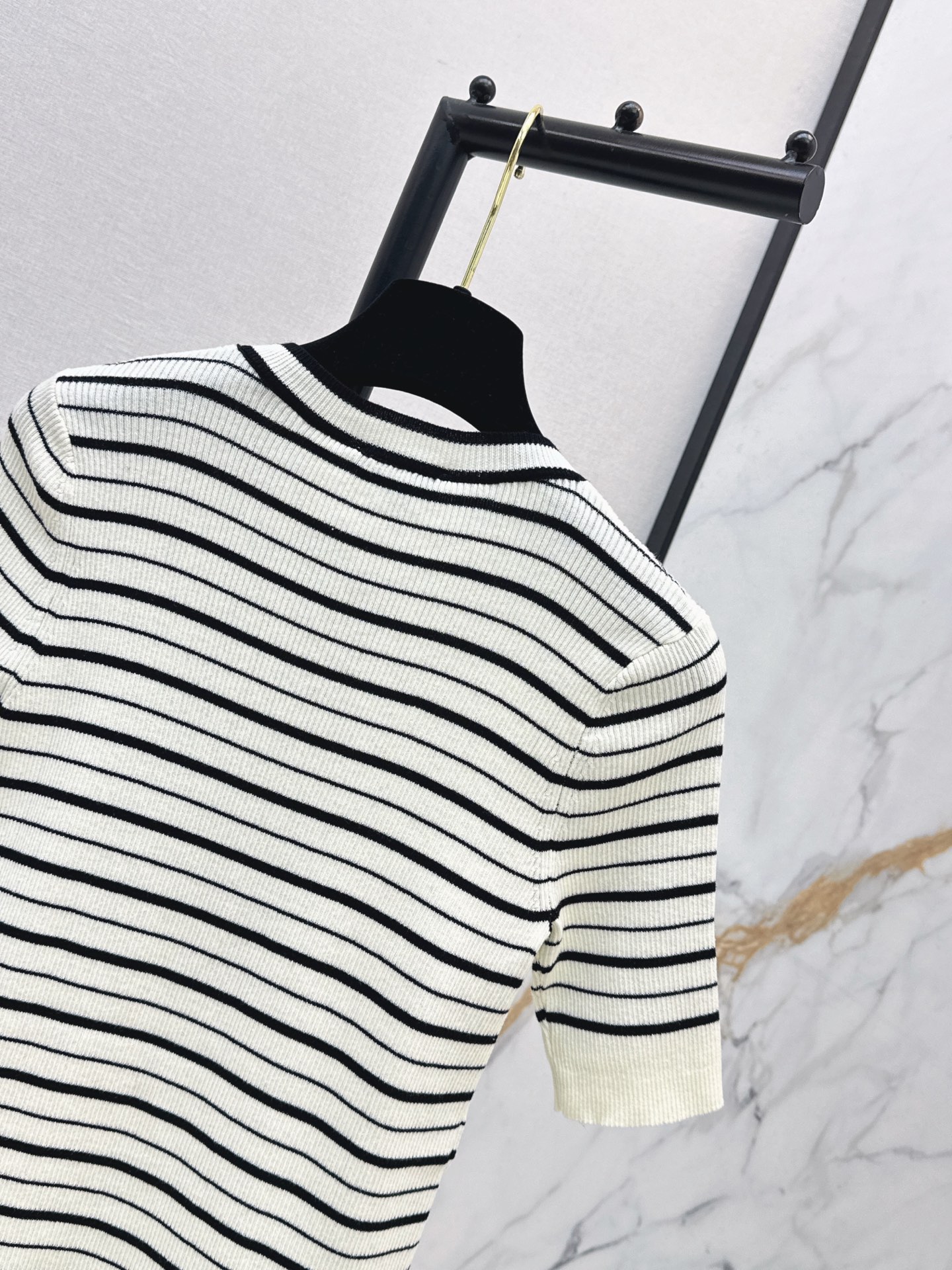 Chan 26fw stripe knit top