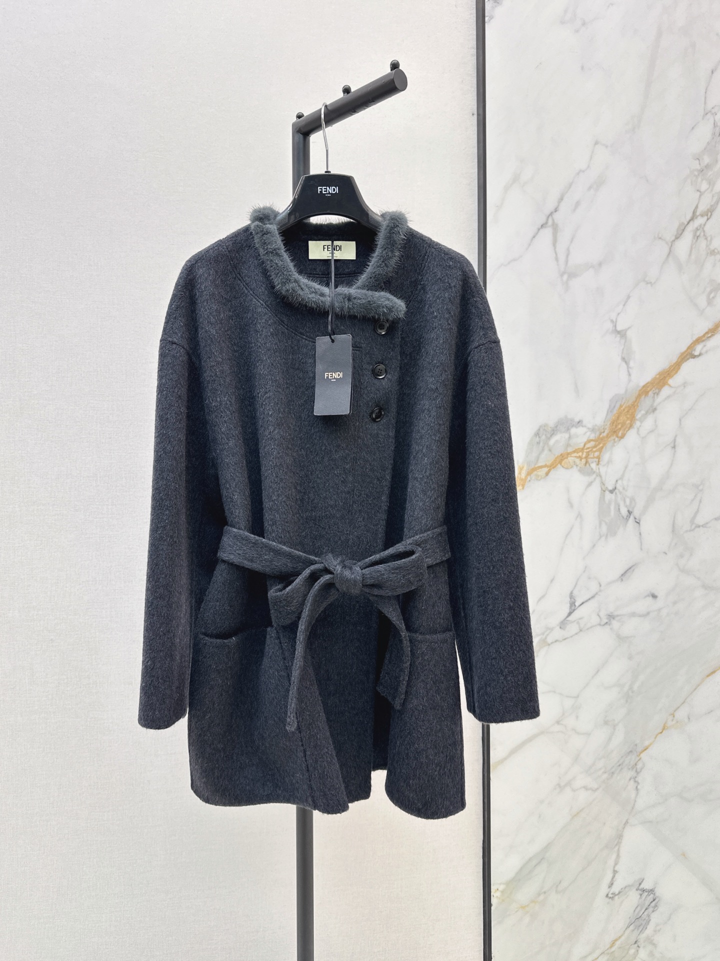 Fen 26fw fur-trim cropped belted overcoats