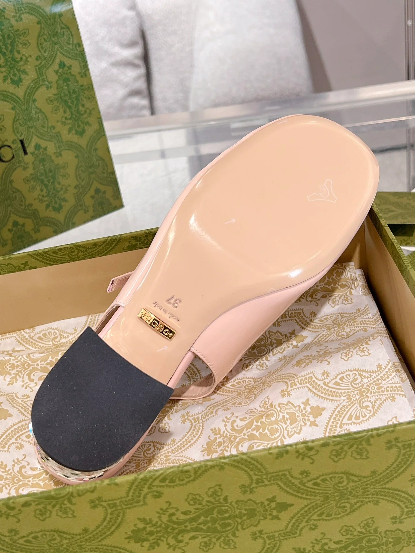Gucc 26ss rhinestone slingback chunky heel