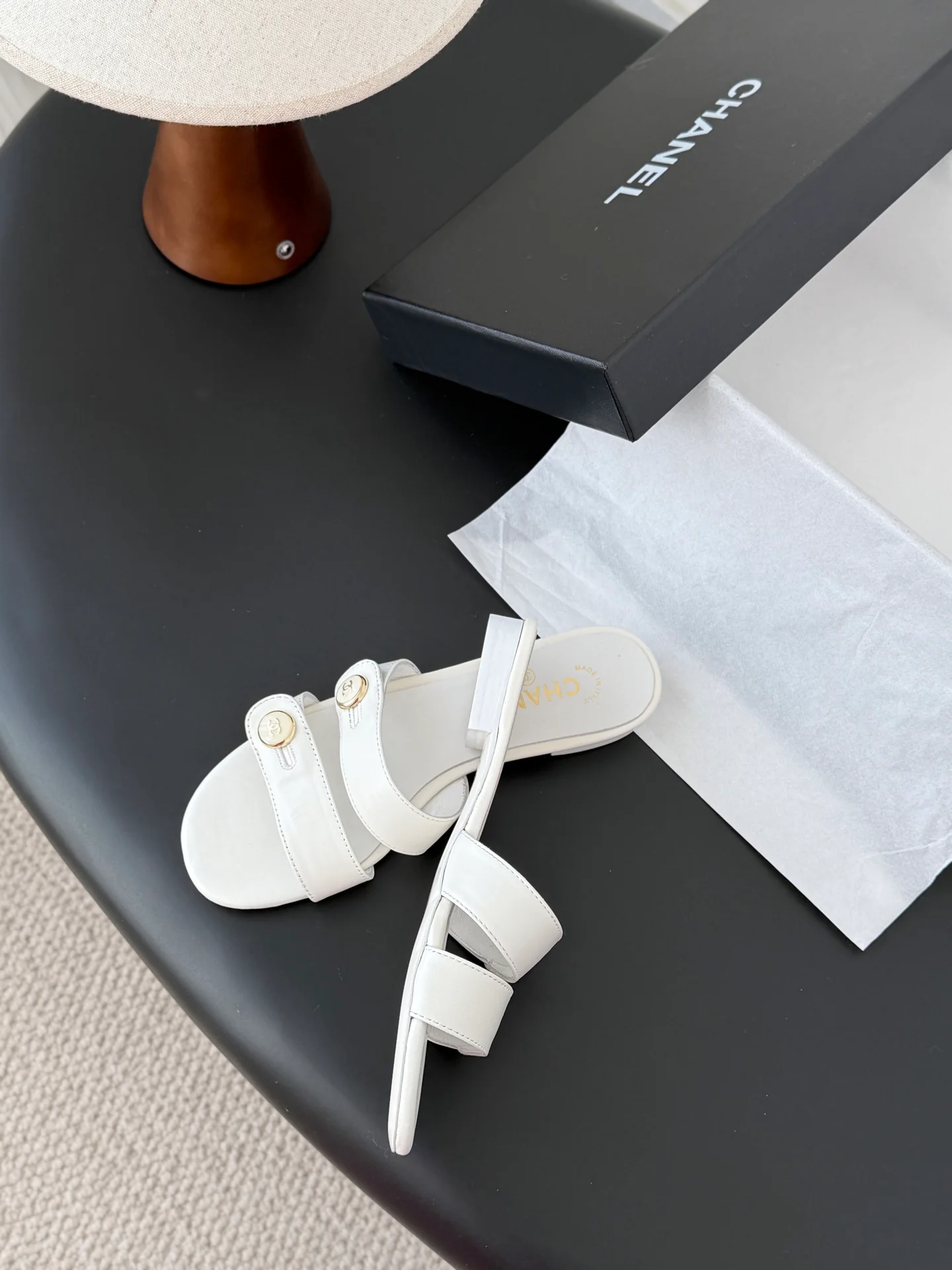 Chan 26ss sandals