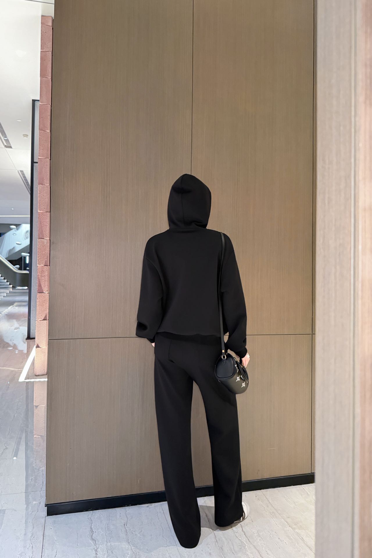 Loui 26fw hooded jacket pants sets