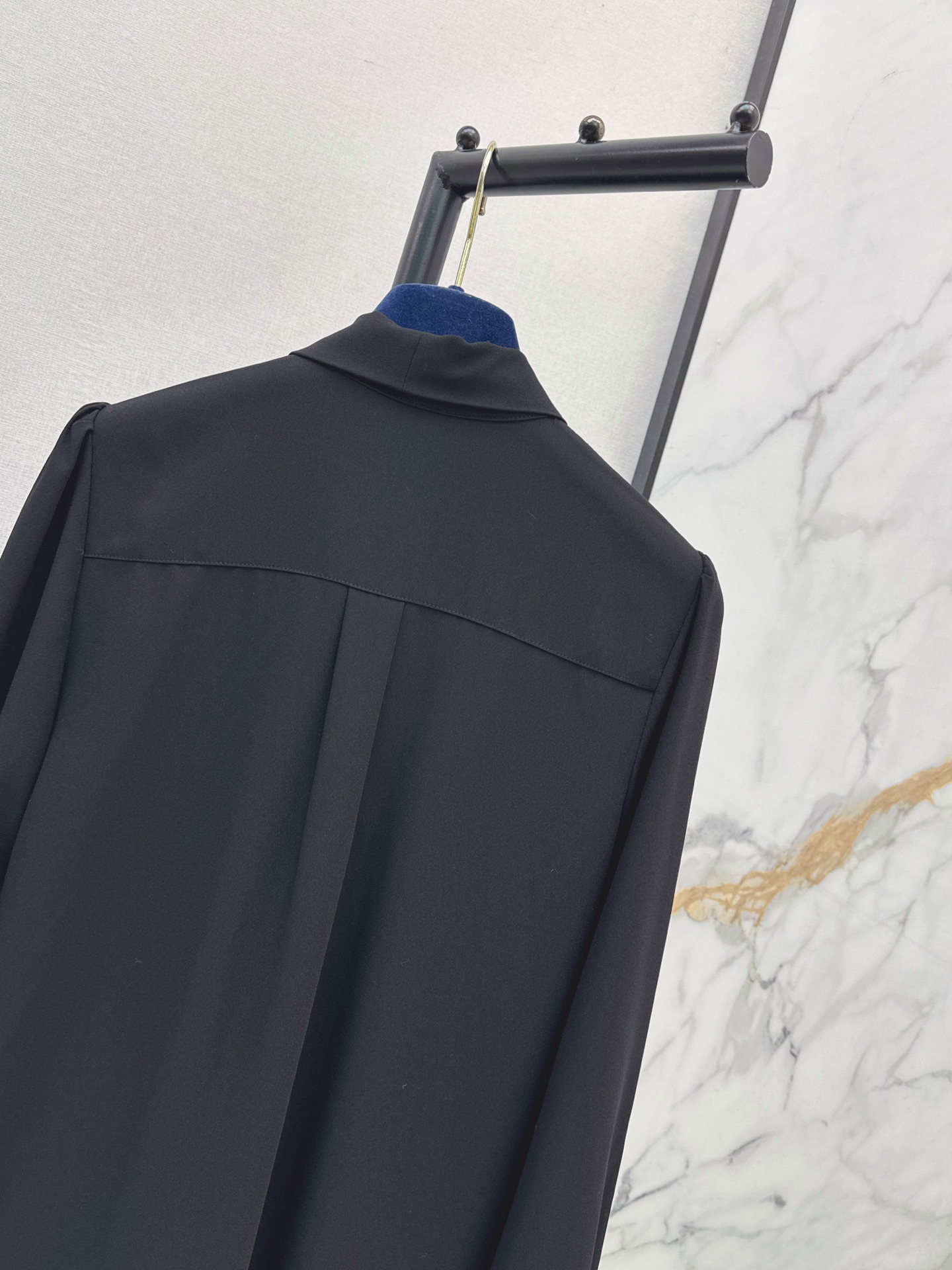 Loui 26fw ribbon dress