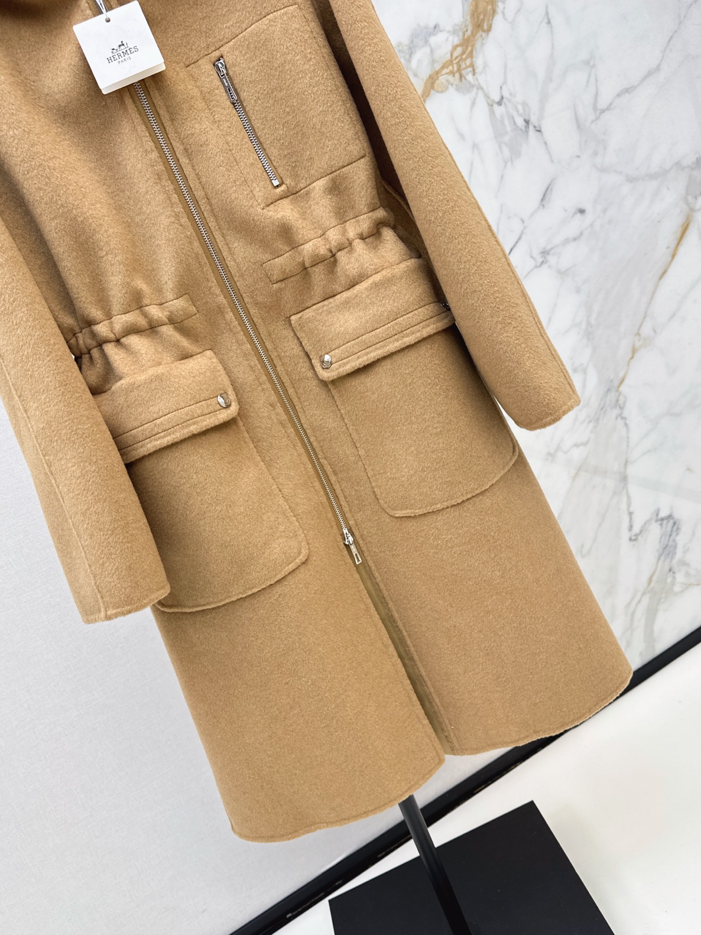 Her 26fw drawstring hooded overcoats