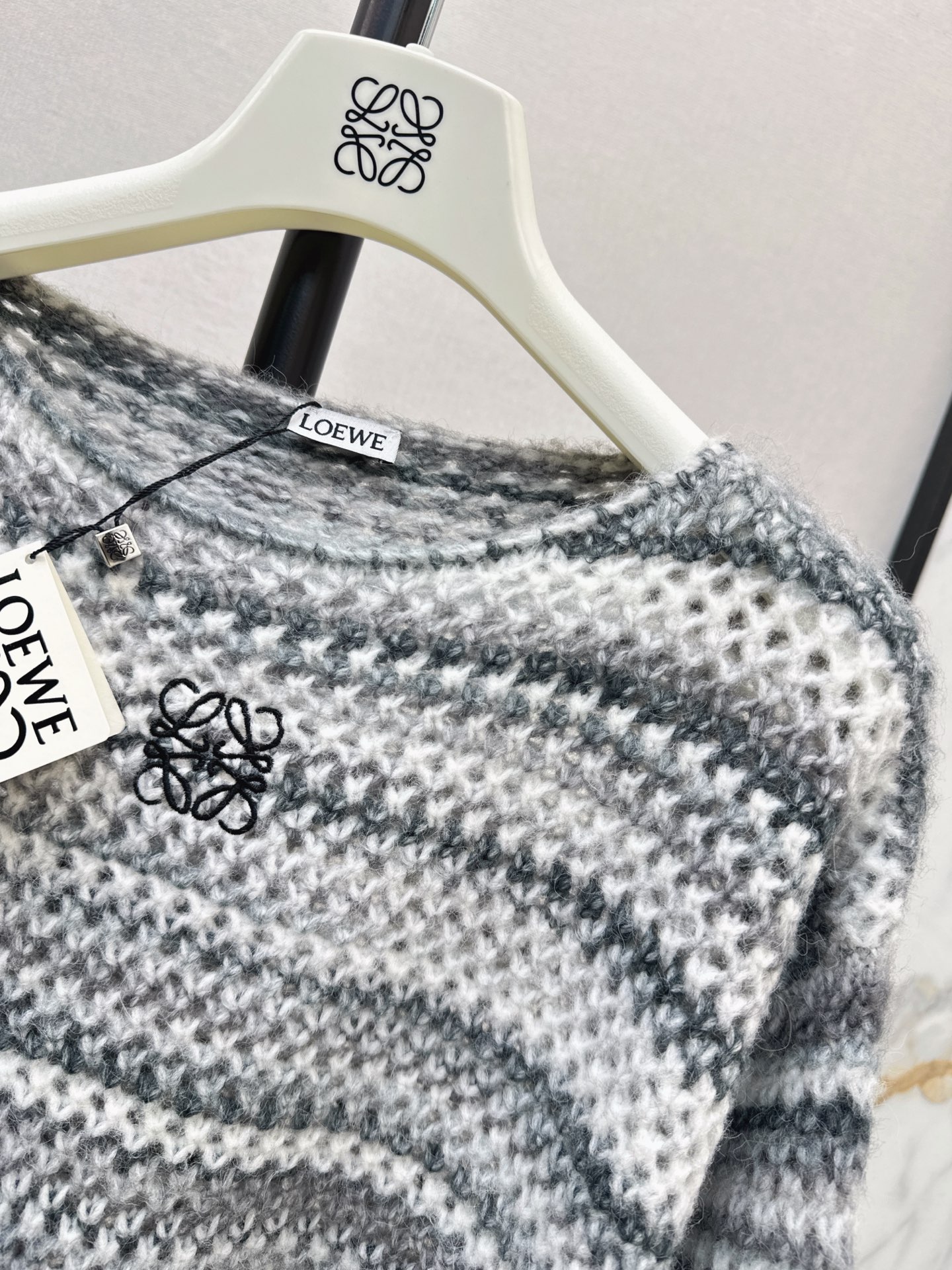 Loe 26fw stripe hollow knit sweater