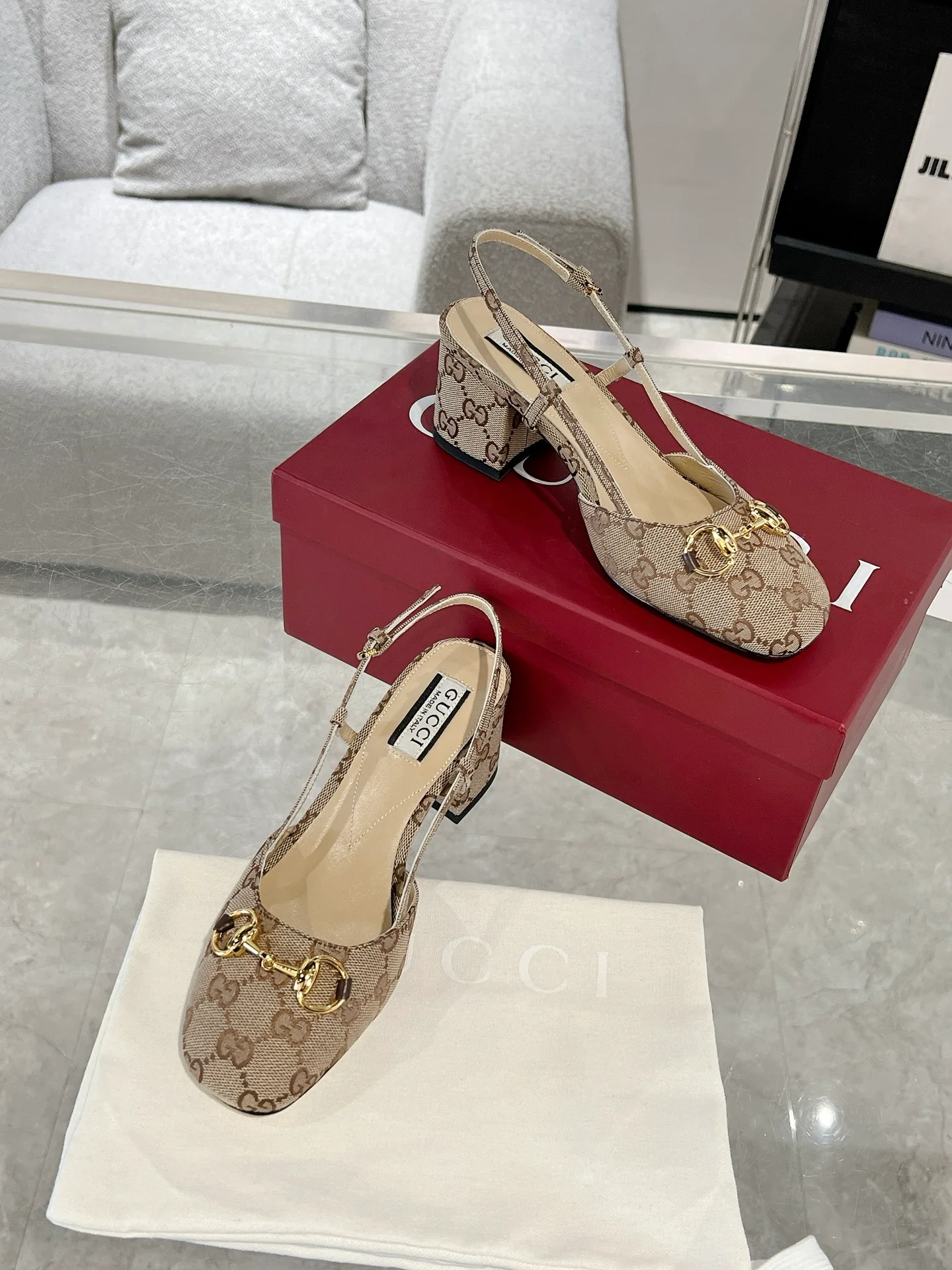 Gucc 25fw slingback chunky heels