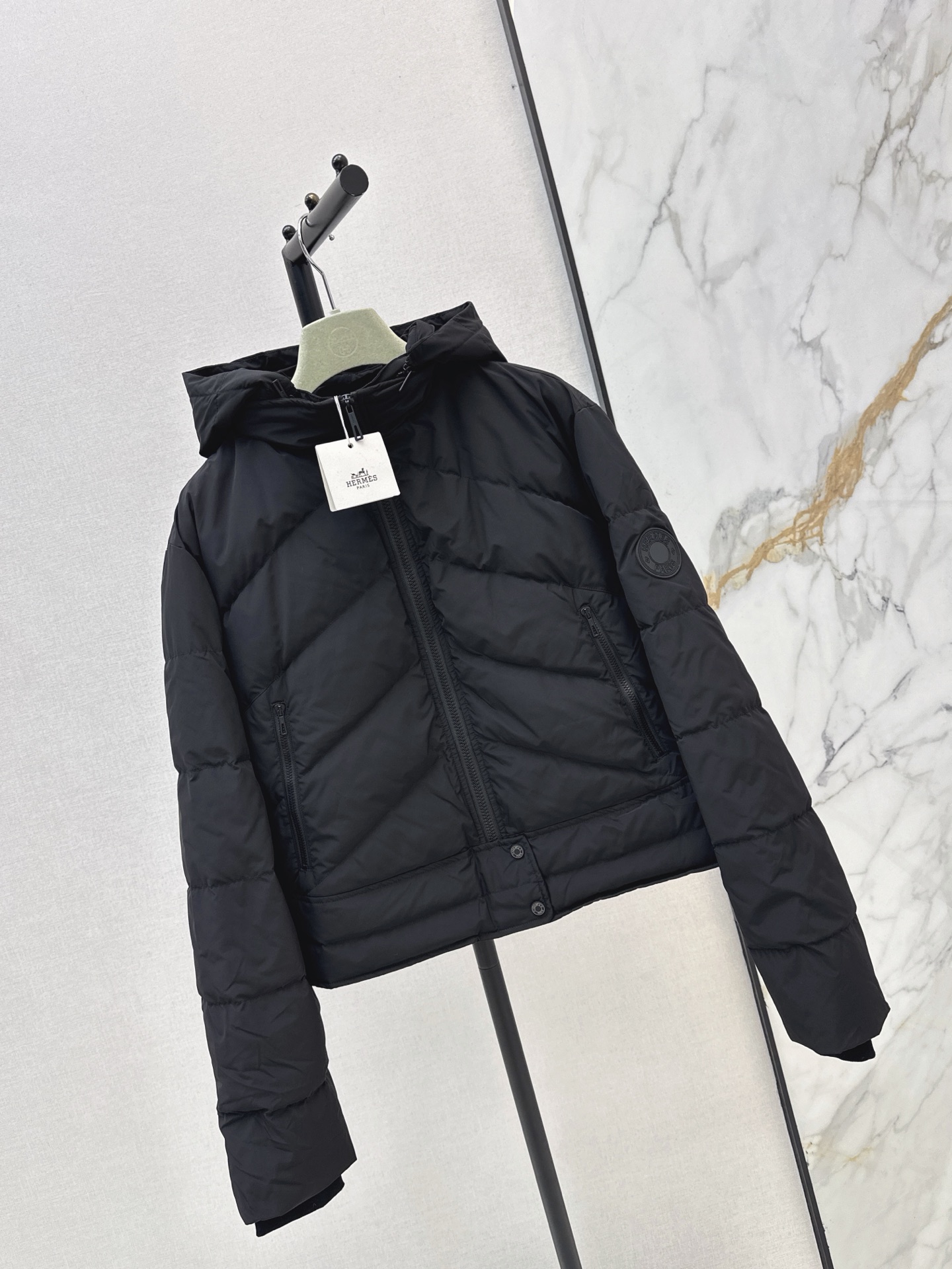 Her 26fw hooded down jacket