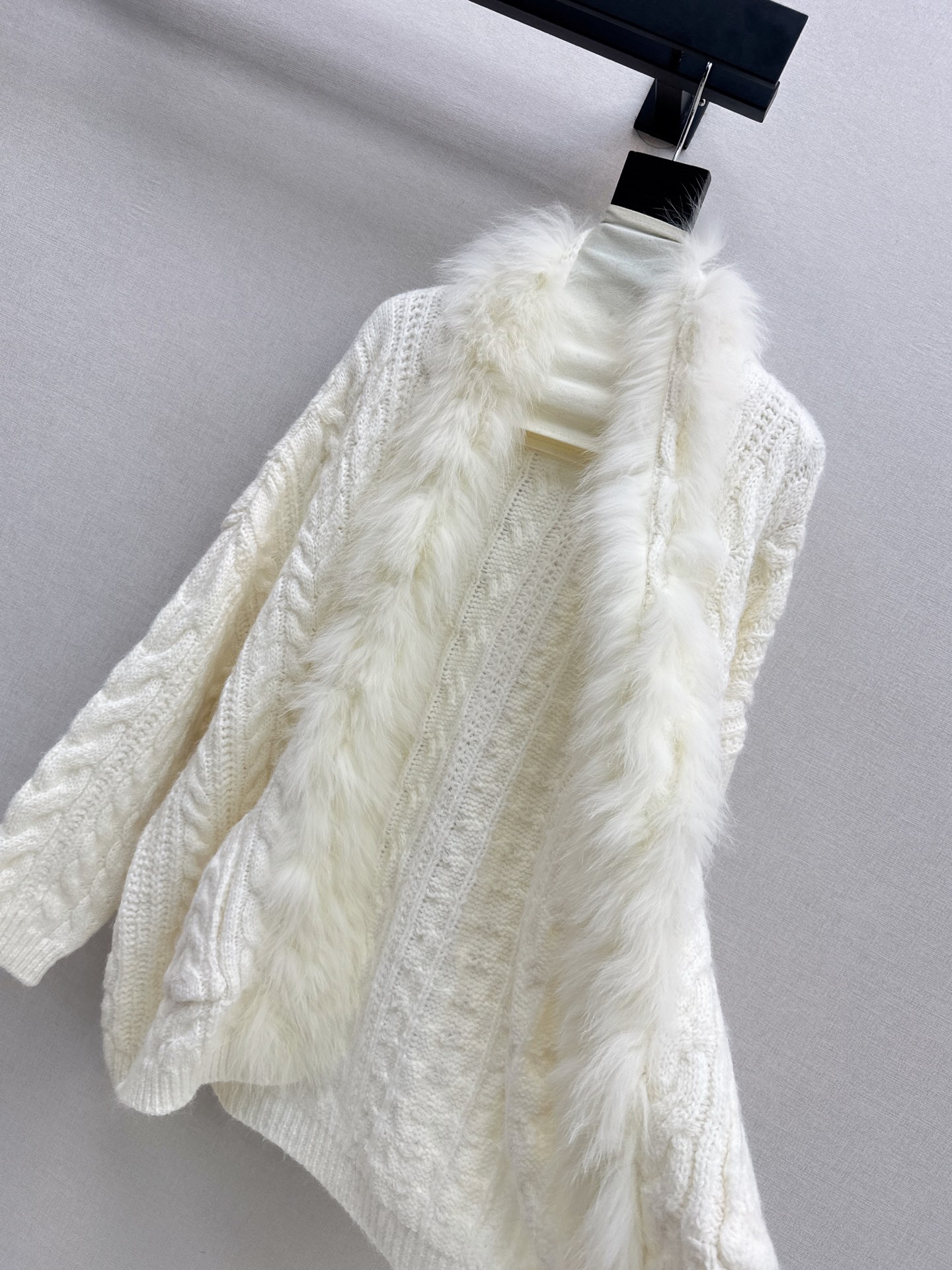 Fen 26fw fur-trim knit cardigan
