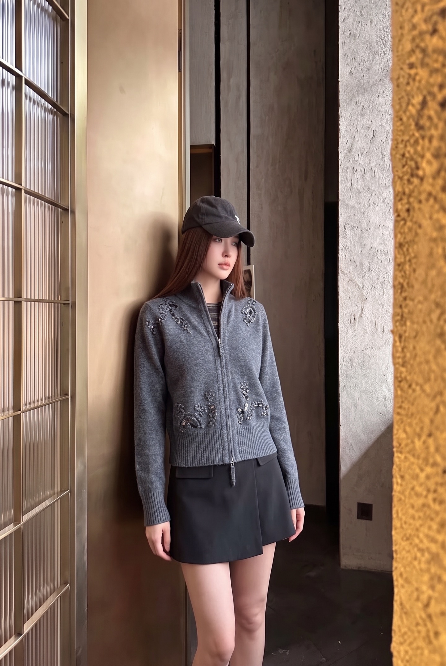 Brun 26fw embroidery zipper cardigan