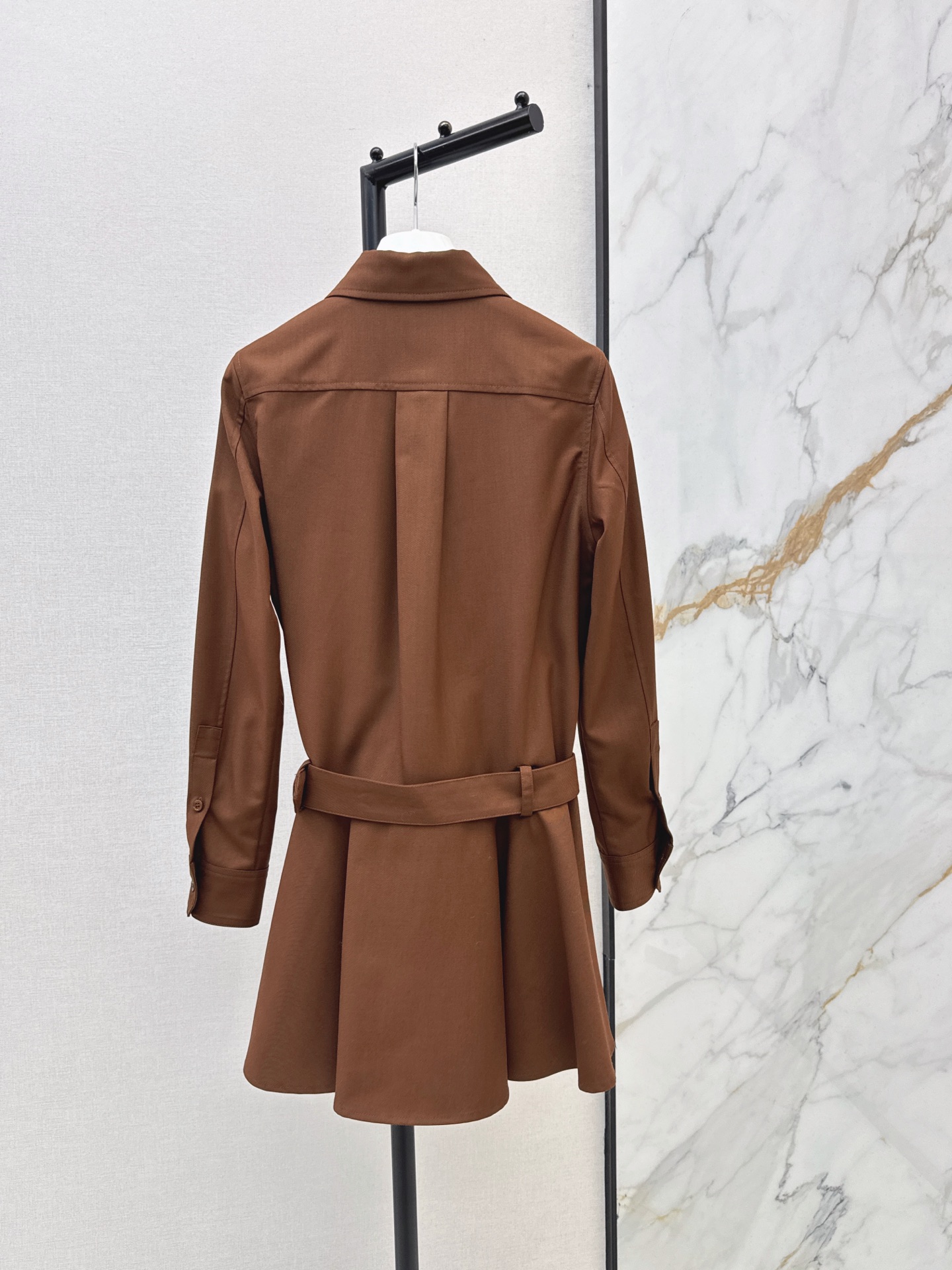 Loe 26fw belted shirt dress