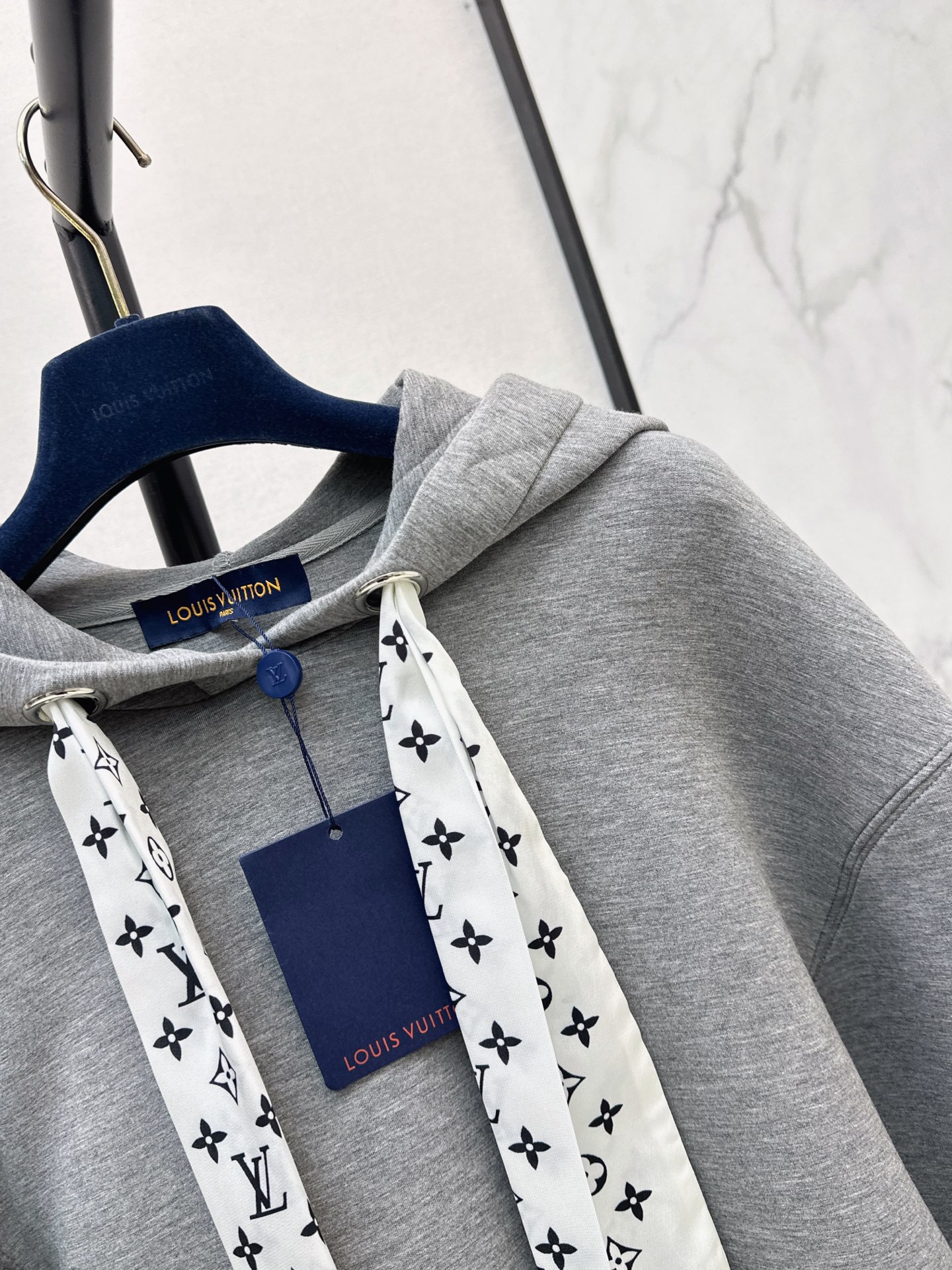 Loui 26fw print scraf  hoodies