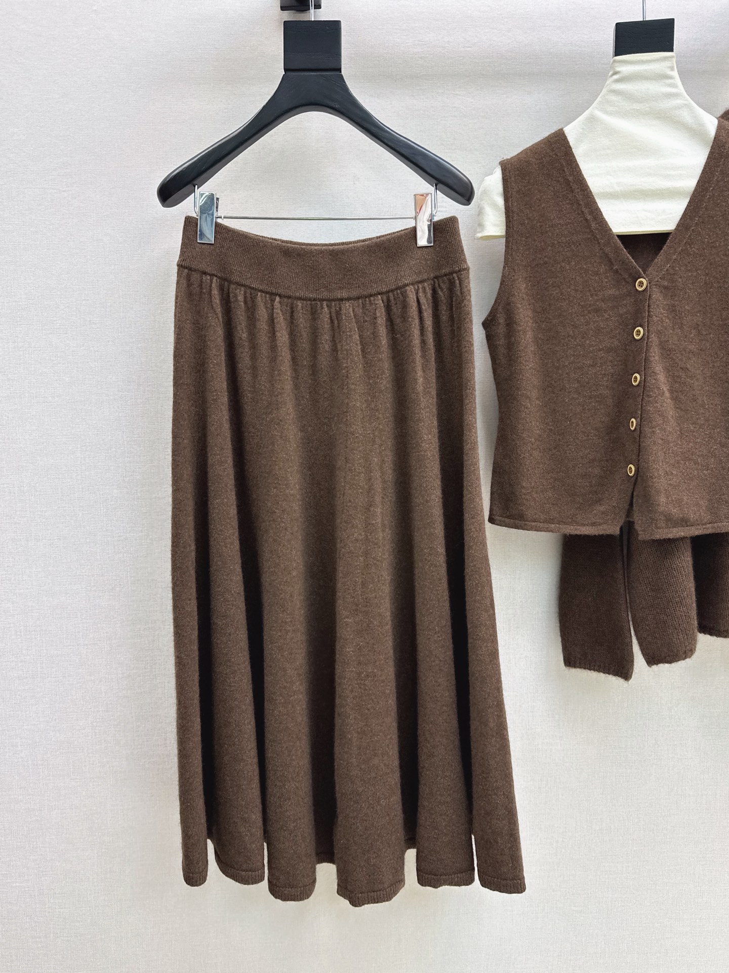 Her 26fw knit cardigan vest pleated skirt sets