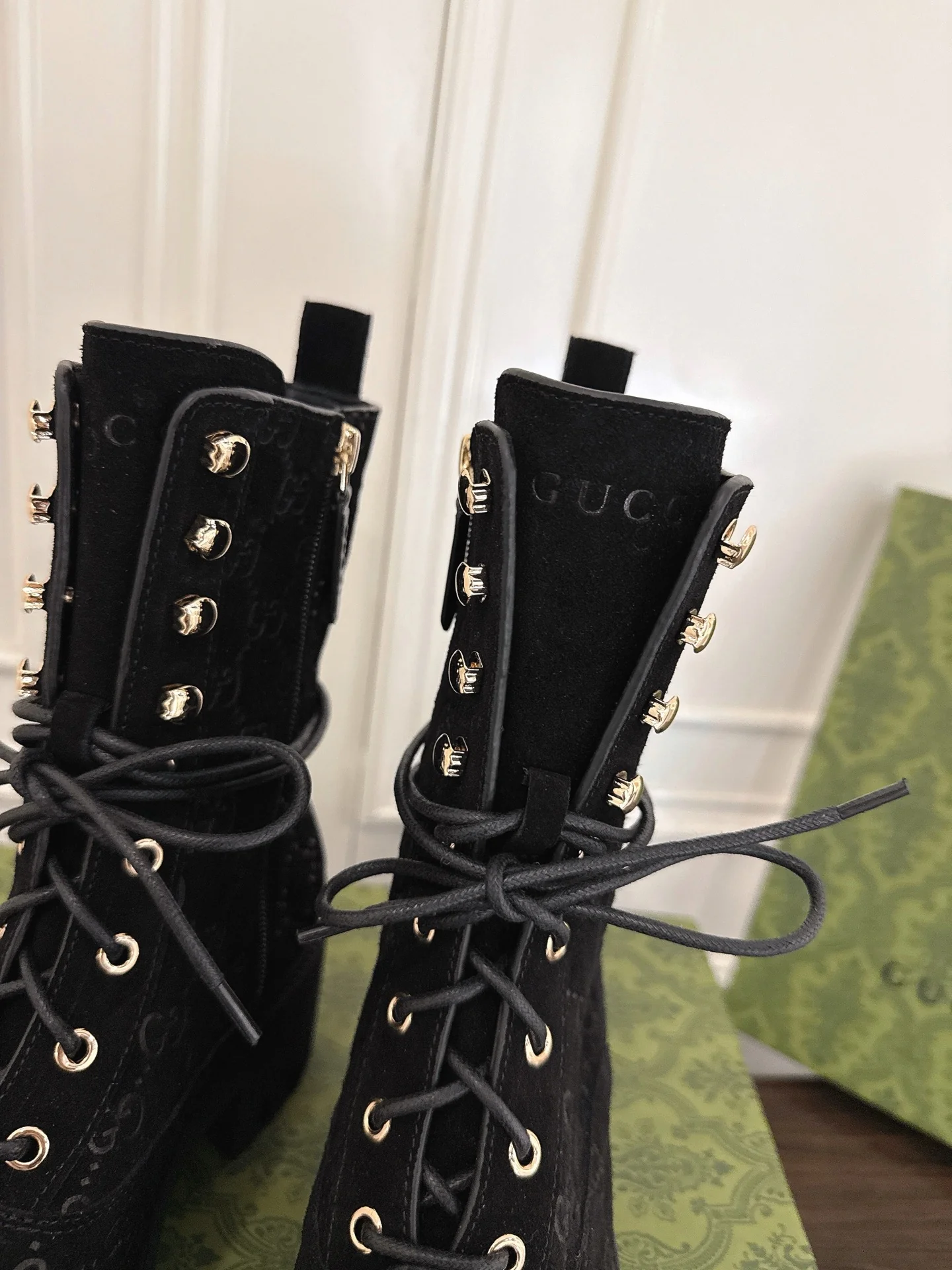 Gucc 25fw ankle boots