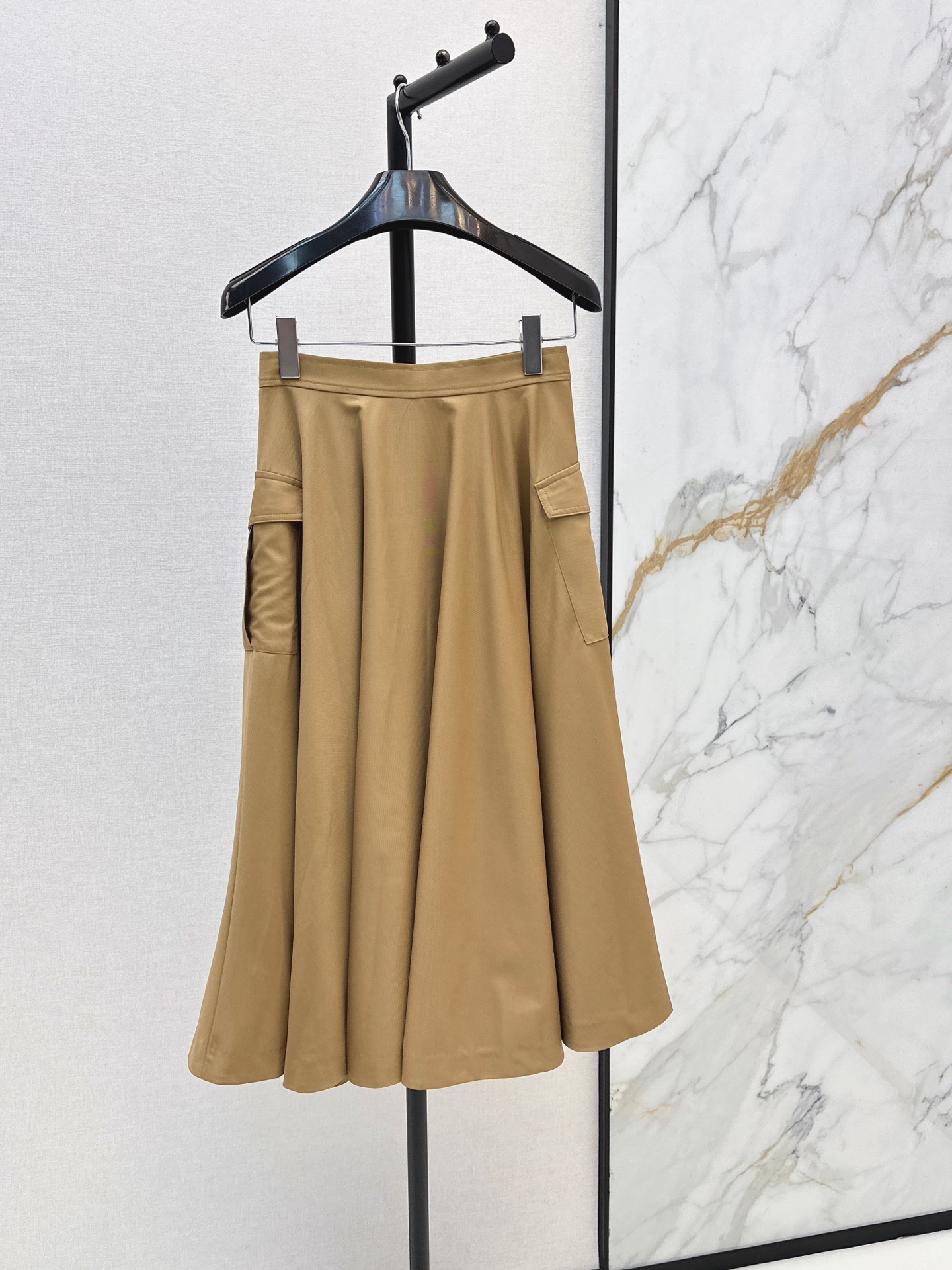 Celi 26ss cargo pleated skirt