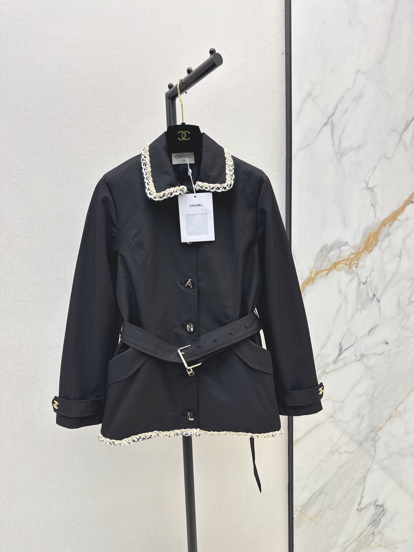 Chan 26fw belted cropped trench coats