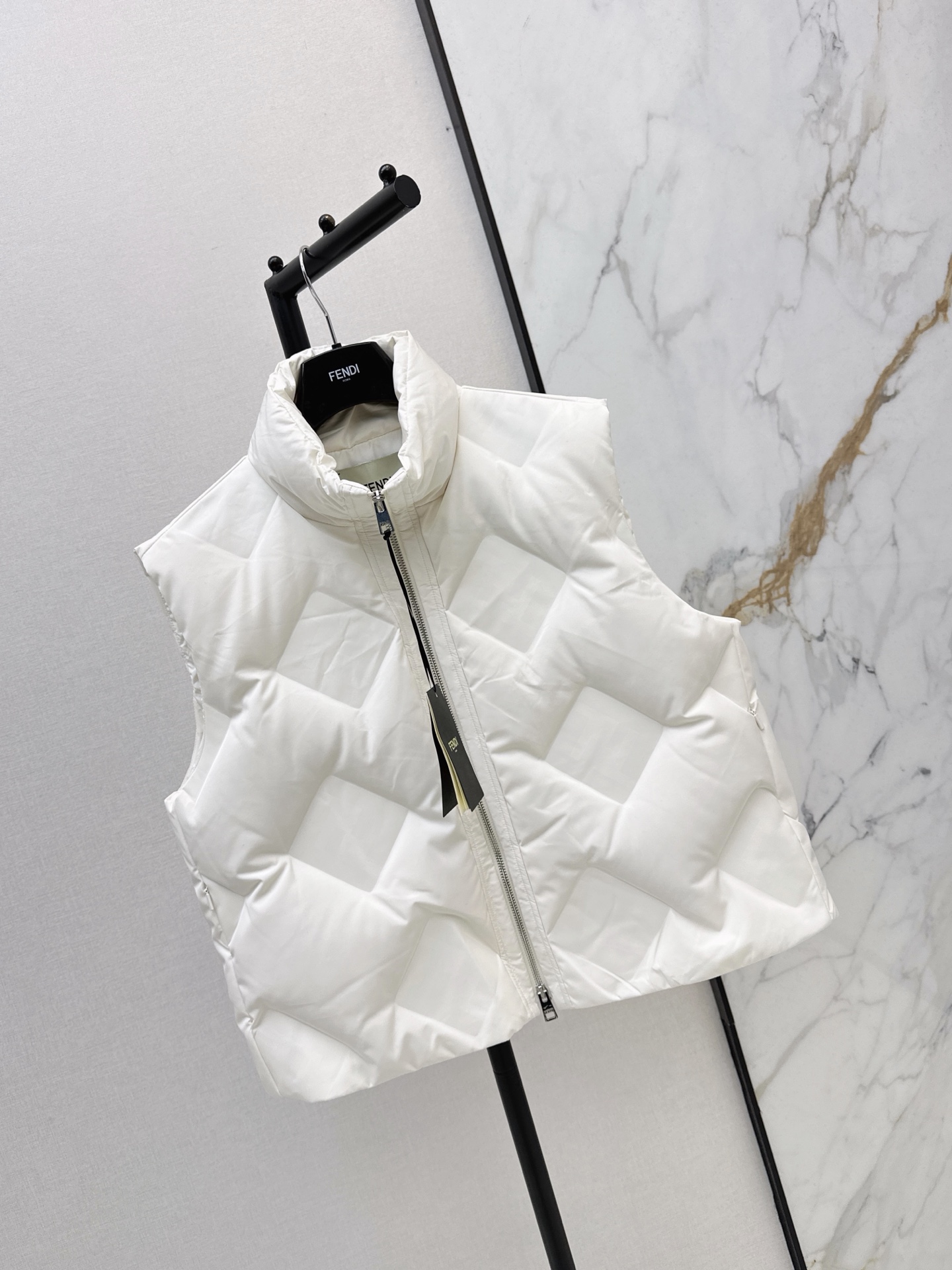 Fen 26fw down vest