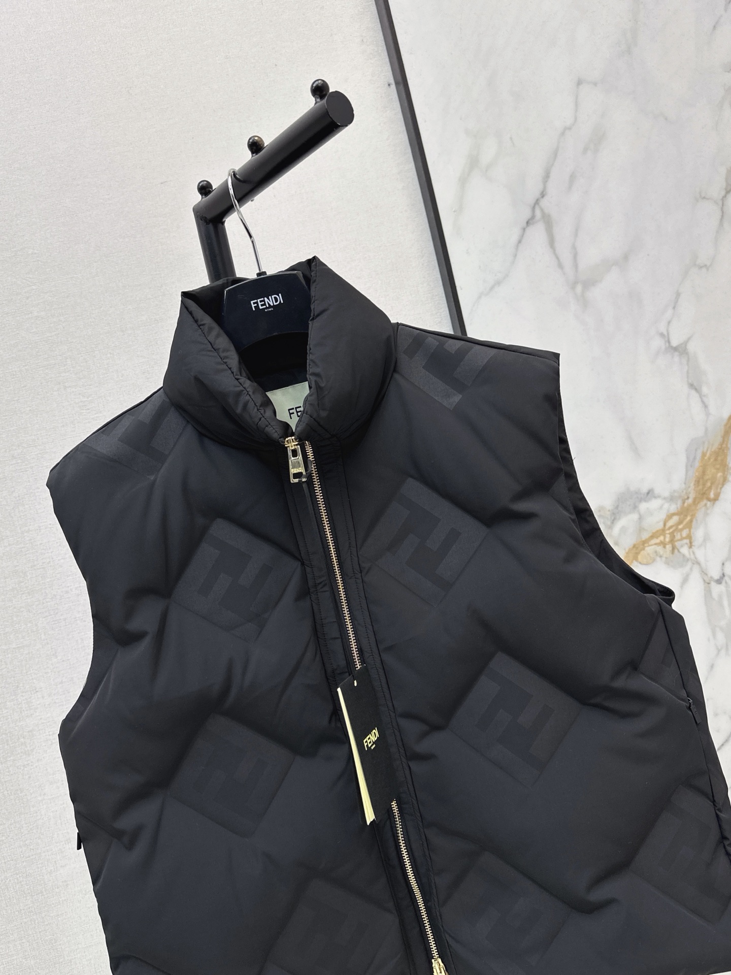Fen 26fw down vest