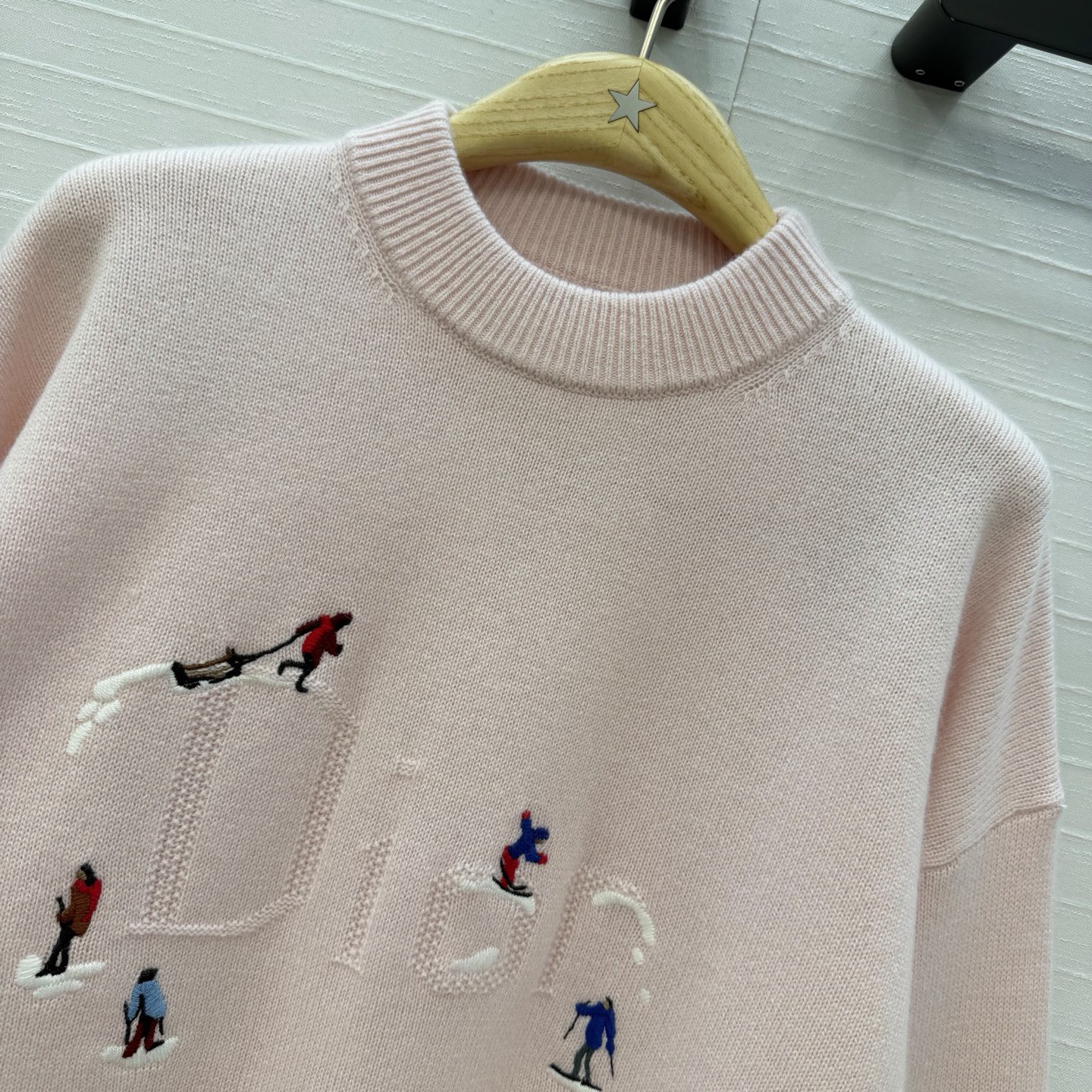 Dio 26fw cashmere sweater