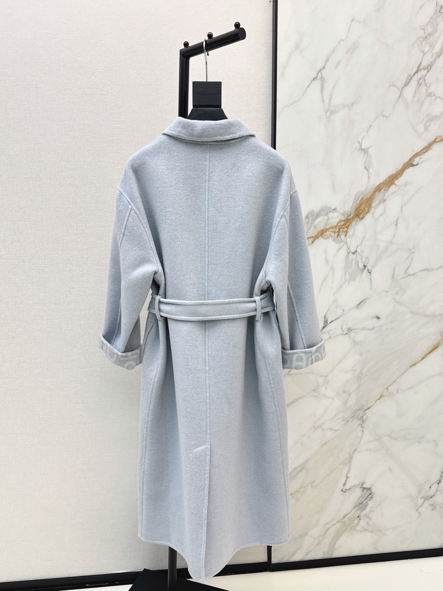 Her 26fw cashmere belted overcoats