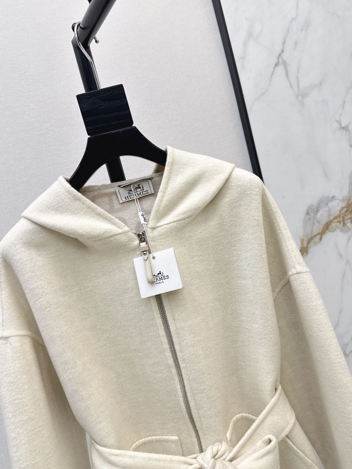 Her 26fw cashmere overcoats