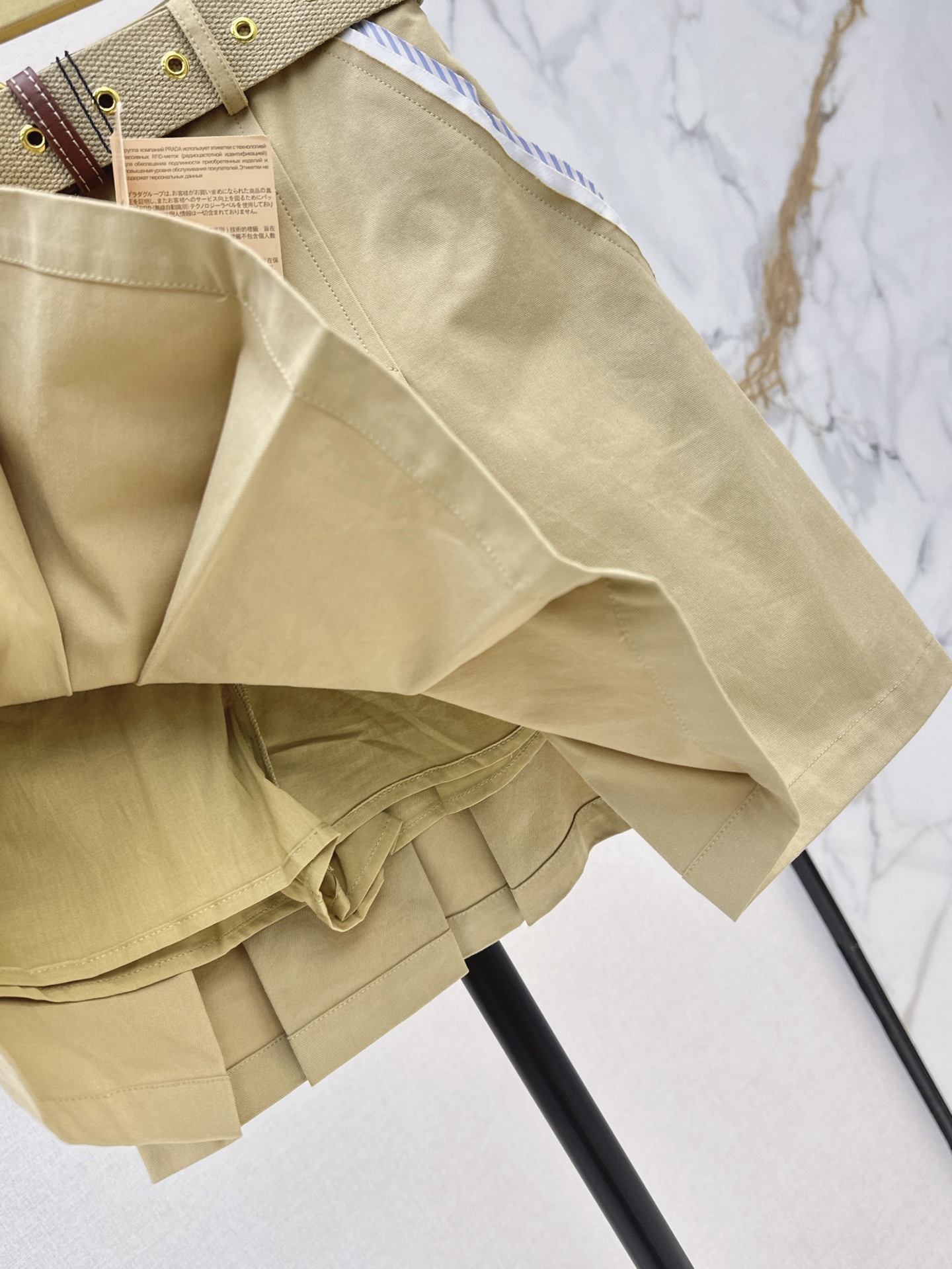 Miu 26fw A-line pleated skirt