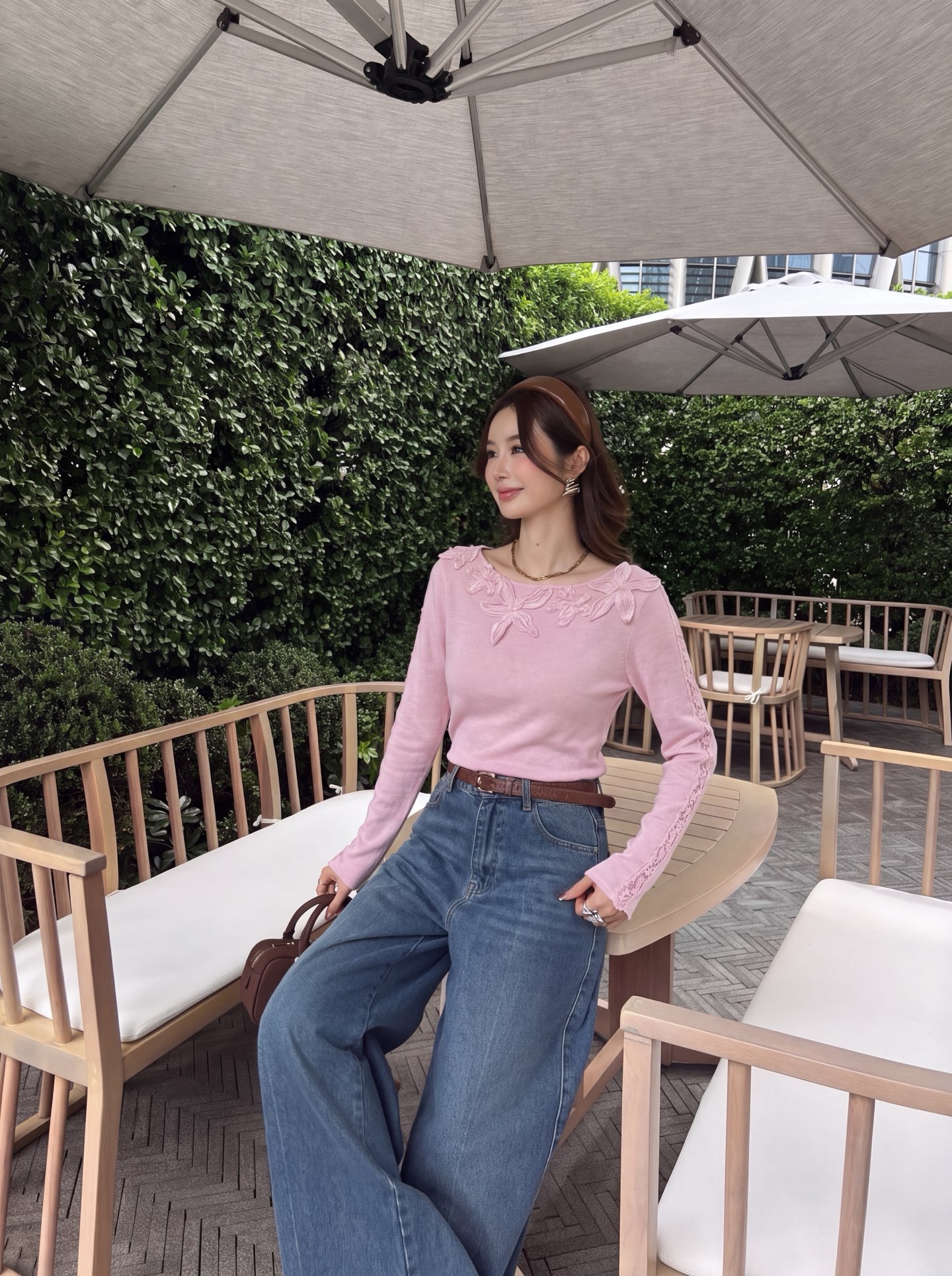 ES 26fw lace embroidery knit basic tee