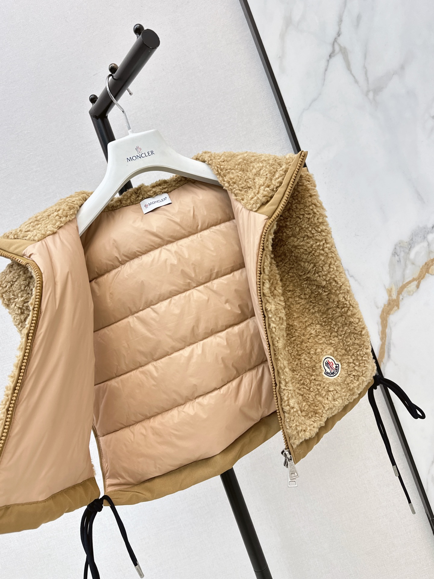 Monc 26fw hooded down vest