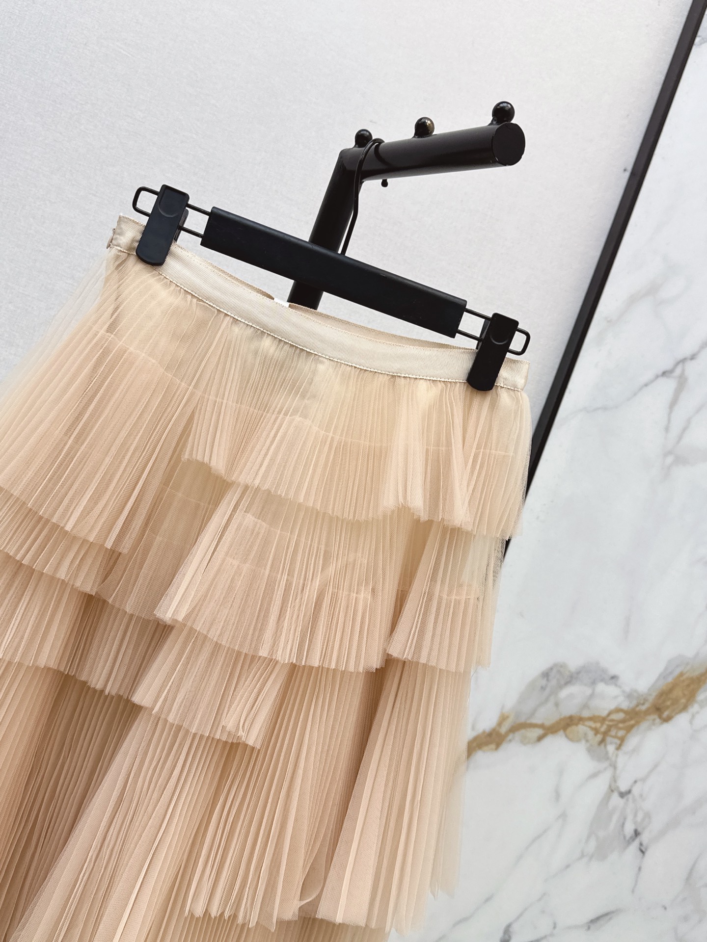 CD 26fw tiered pleated tulle midi skirt