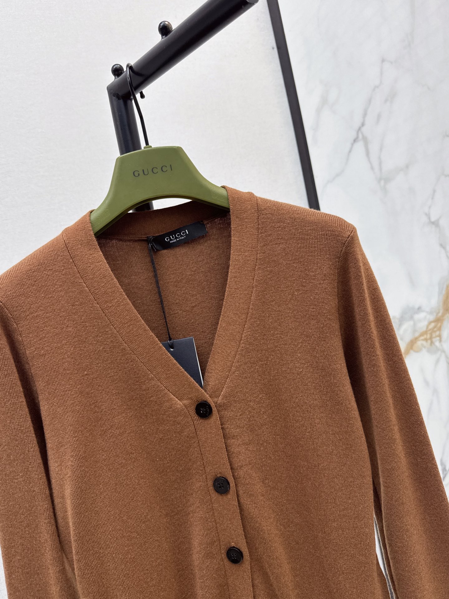 Guc 26fw knit cardigan