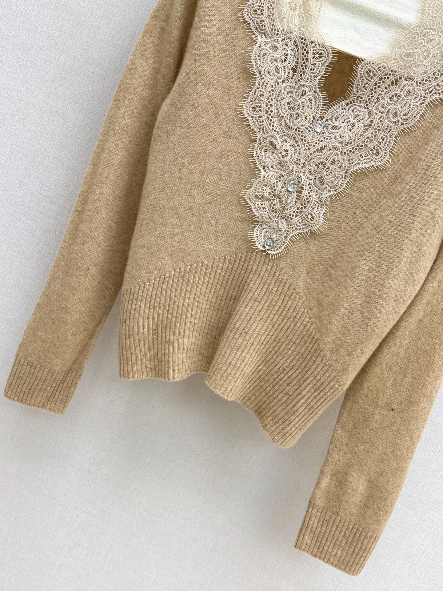 ES 26fw lace wool basic tee