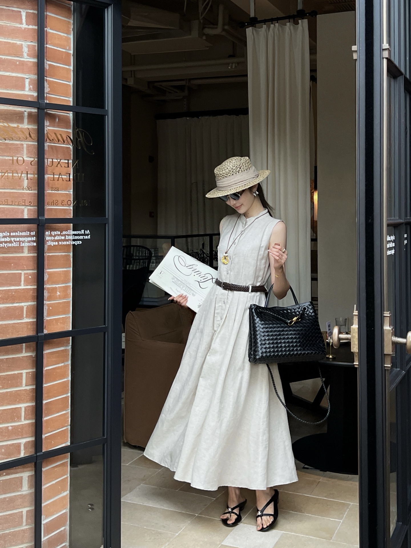 Brun 26ss sleeveless linen dress
