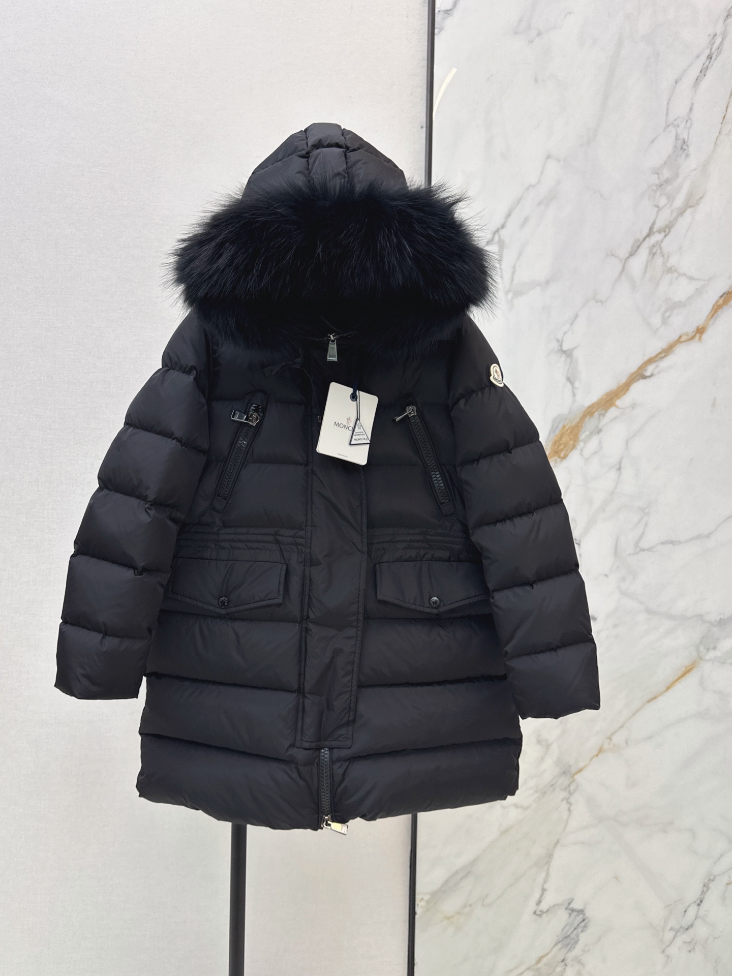 Monc 26fw fur-trim hooded down jacket