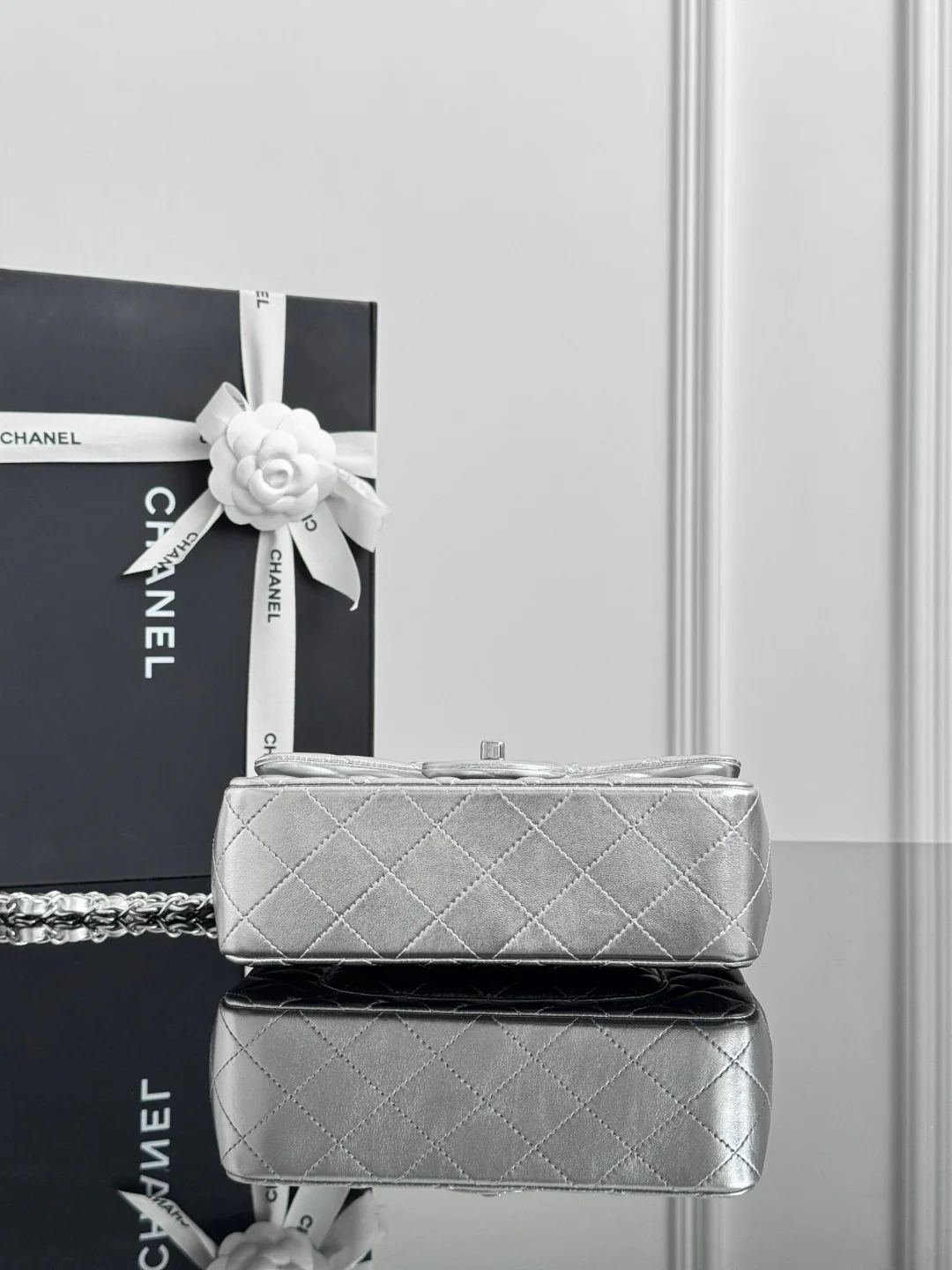 Chan cf20 chain shoulder bag